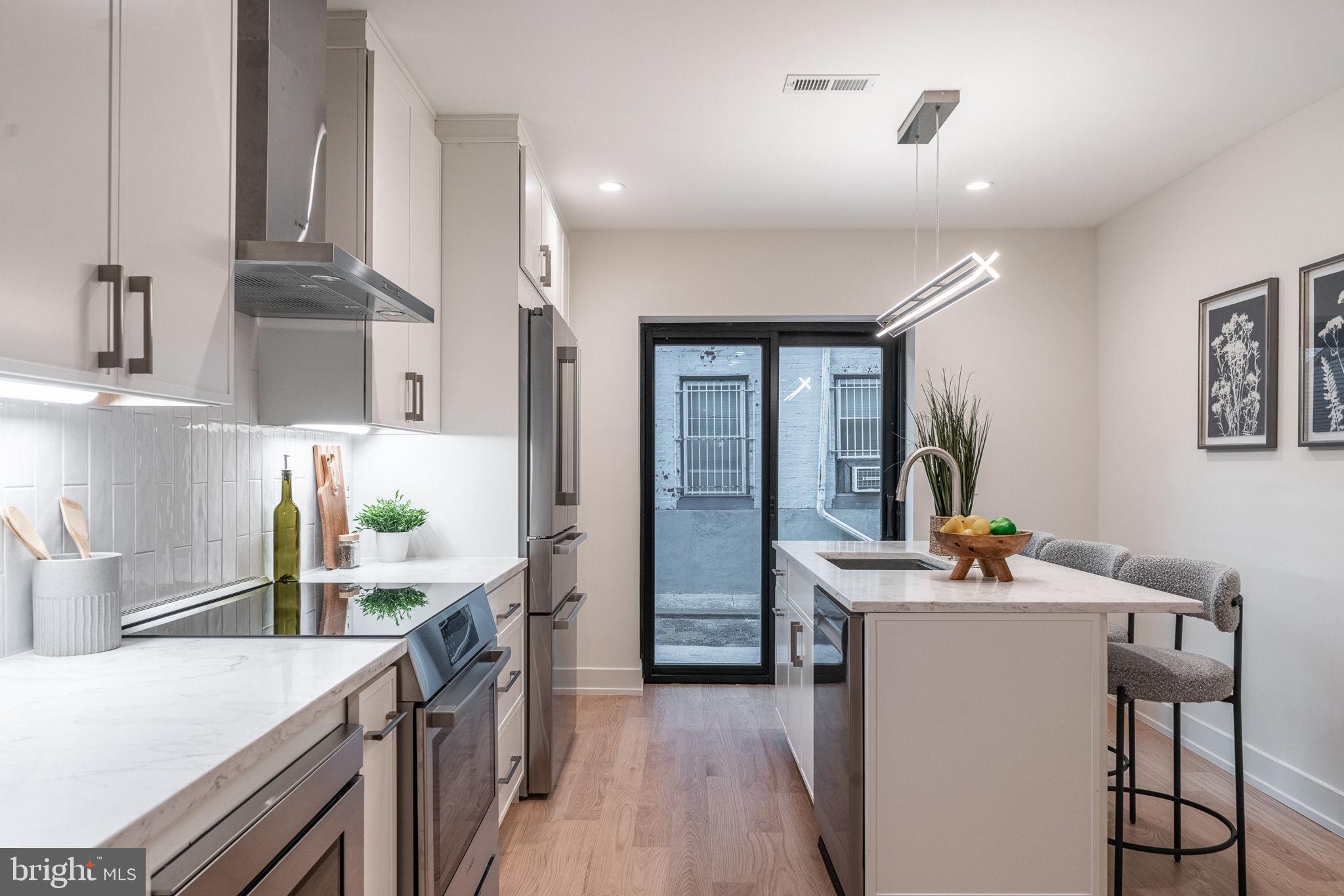 2005 SAINT ALBANS STREET