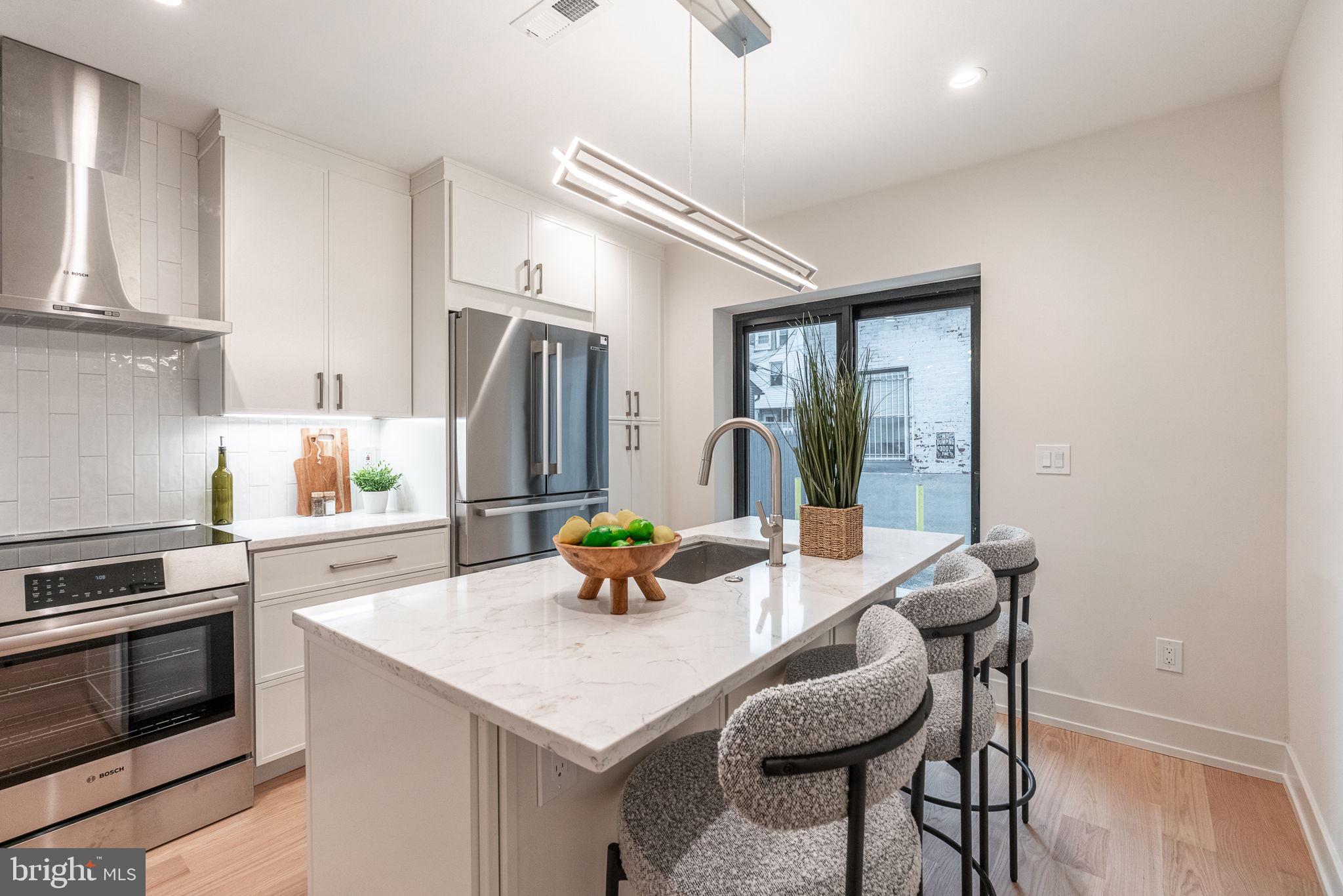 2005 SAINT ALBANS STREET