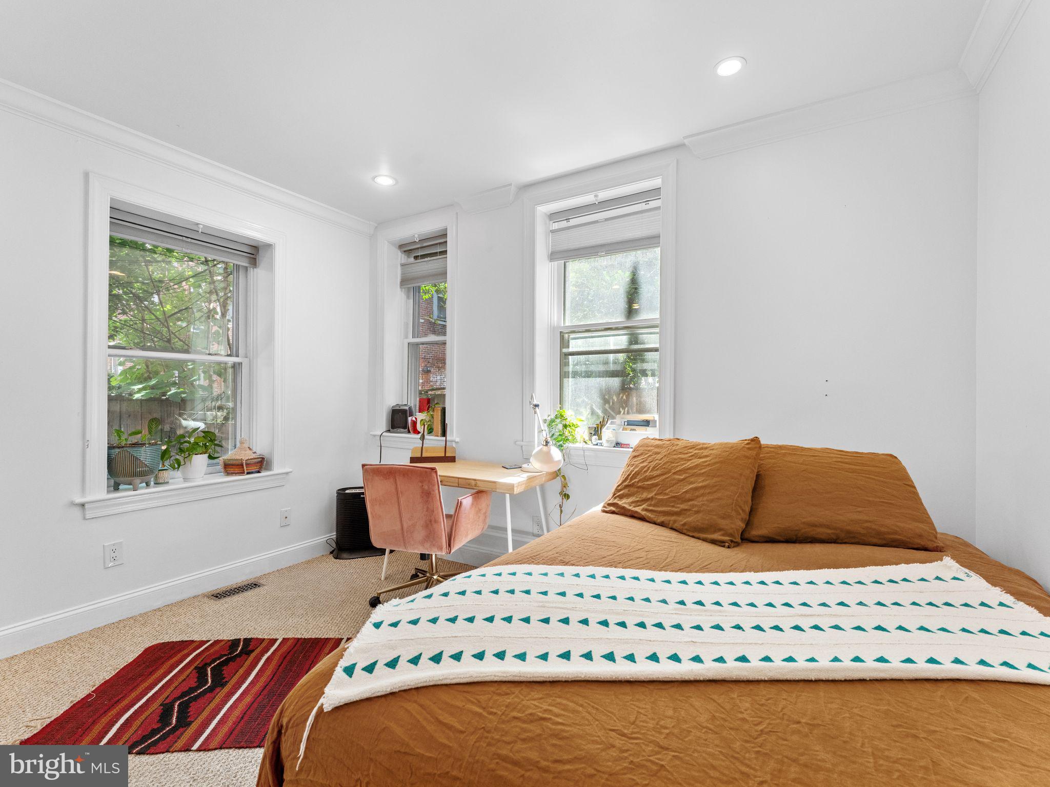 1708 WALLACE STREET 102