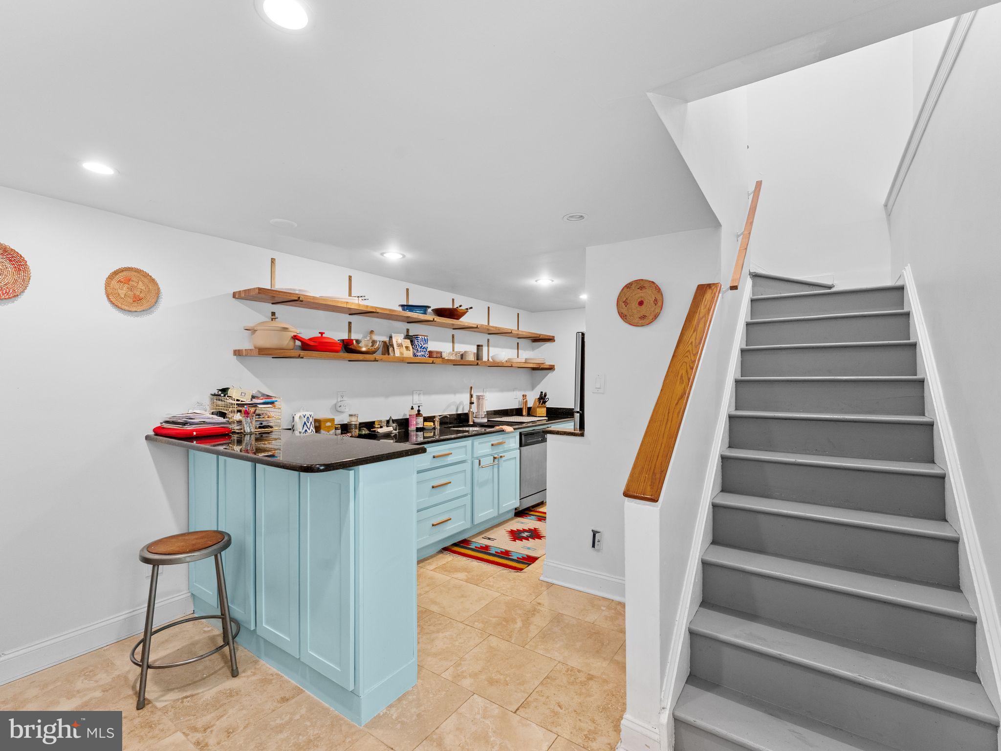 1708 WALLACE STREET 102