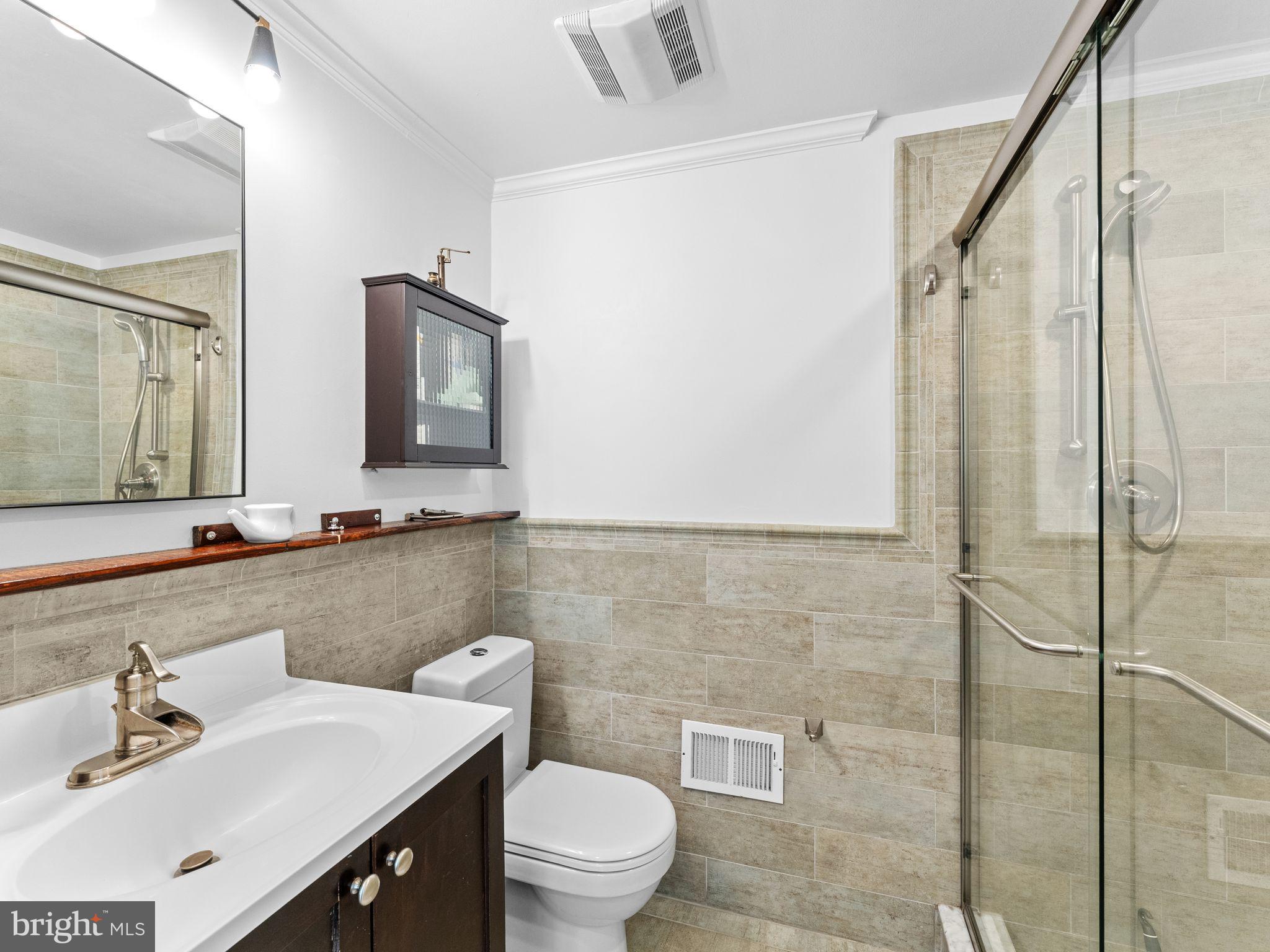 1708 WALLACE STREET 102