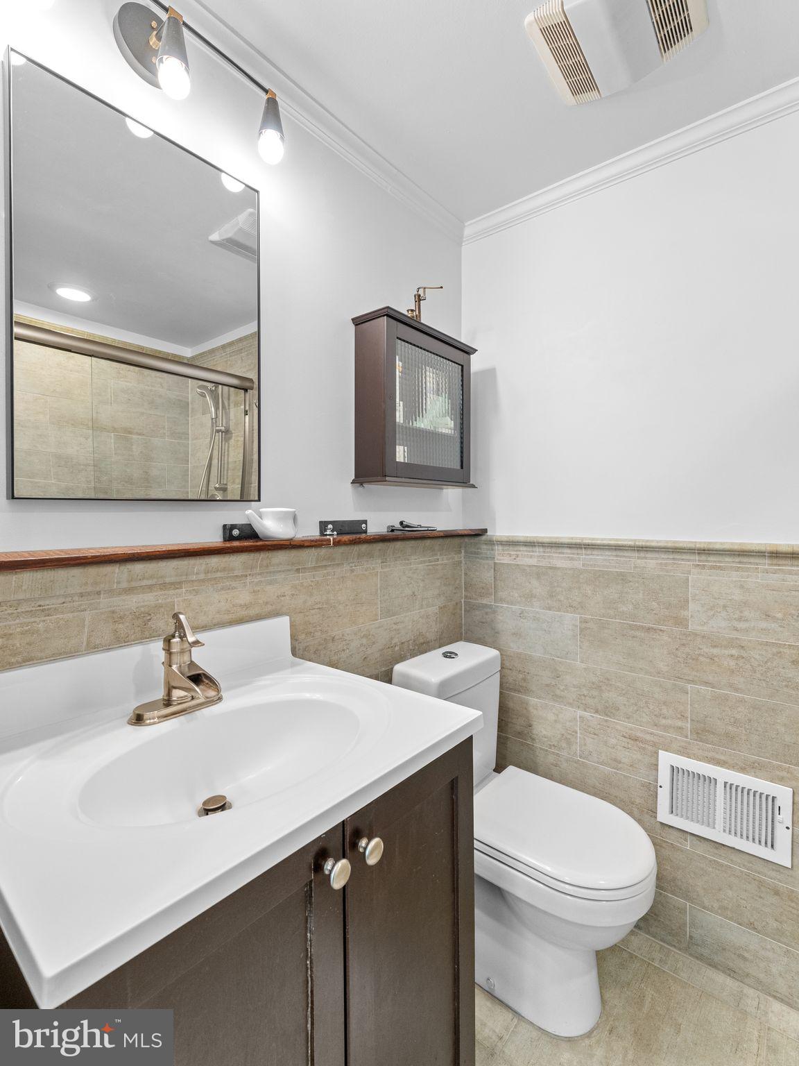 1708 WALLACE STREET 102