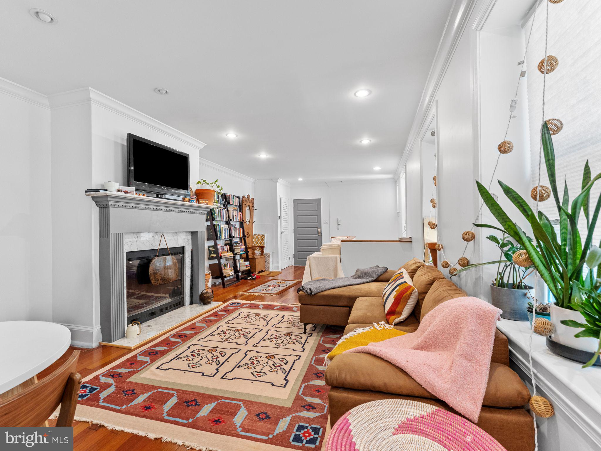 1708 WALLACE STREET 102