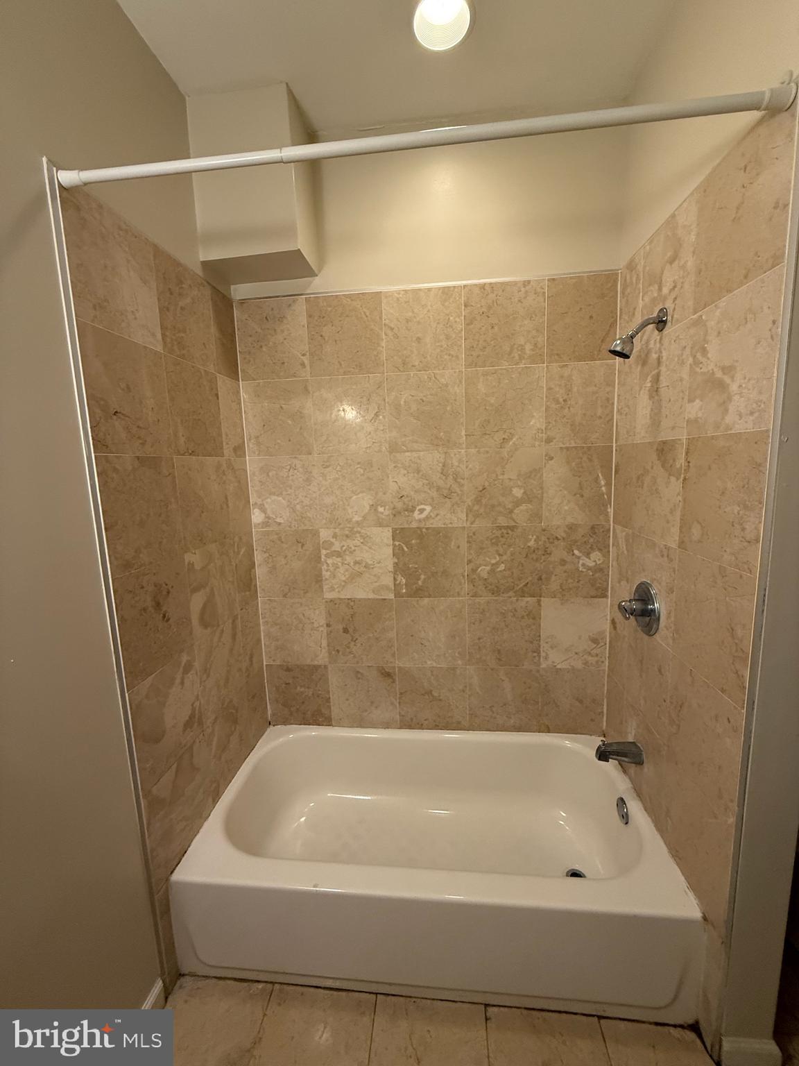 2125 N 15TH STREET 1ST FLR