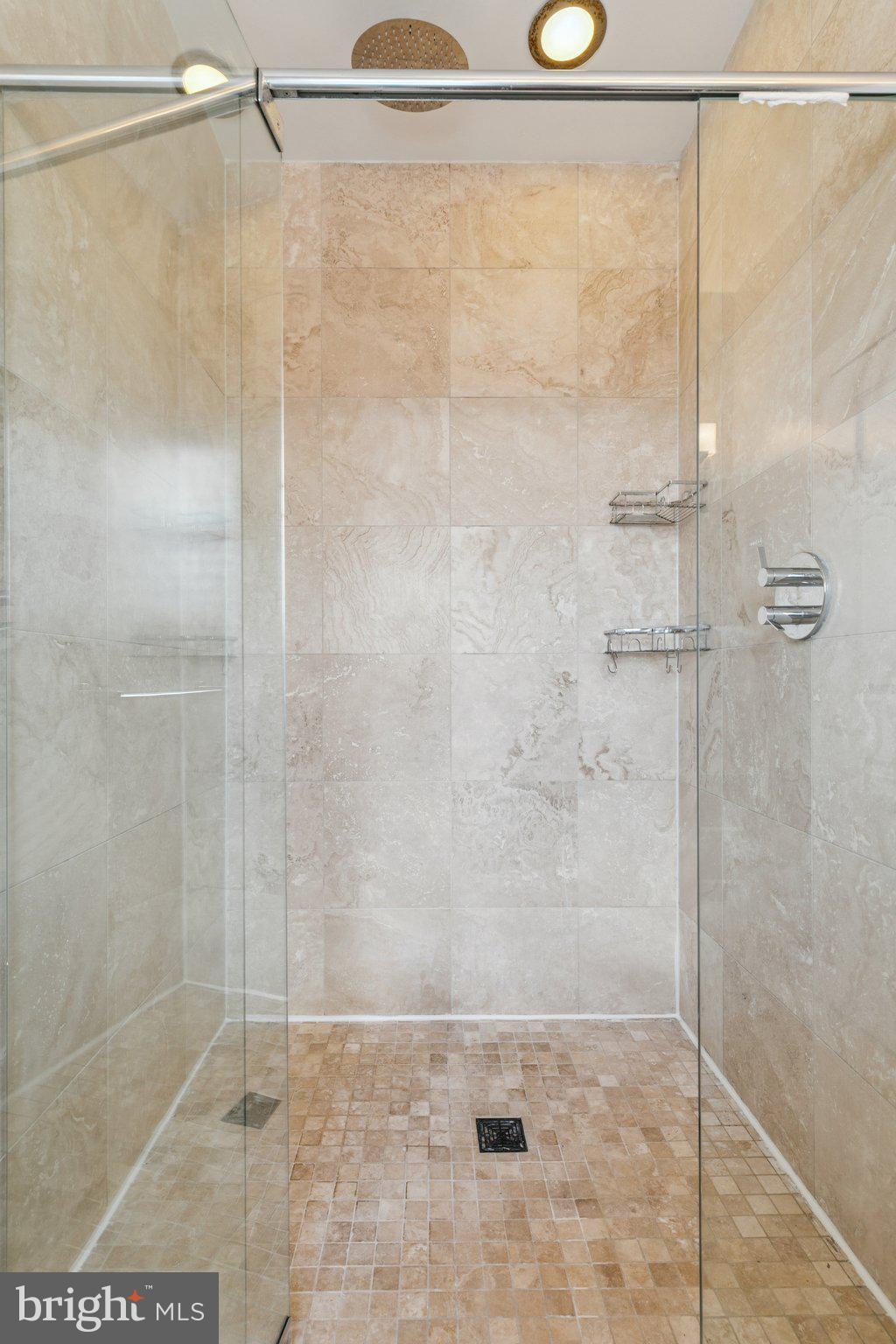 1702 CARPENTER STREET