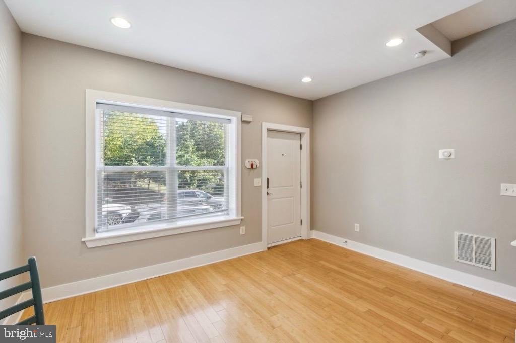 1702 CARPENTER STREET