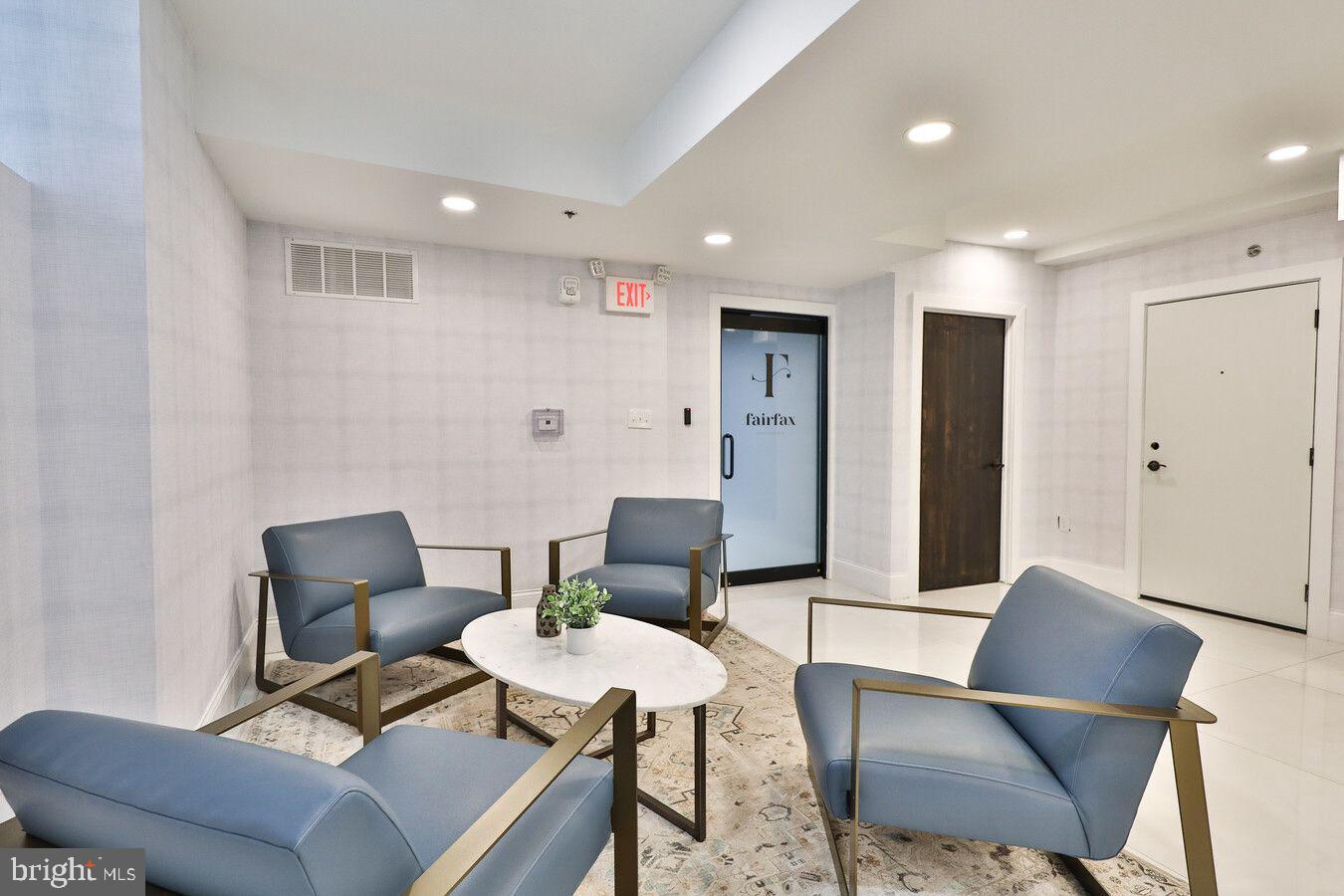 4247 LOCUST STREET 1B-114