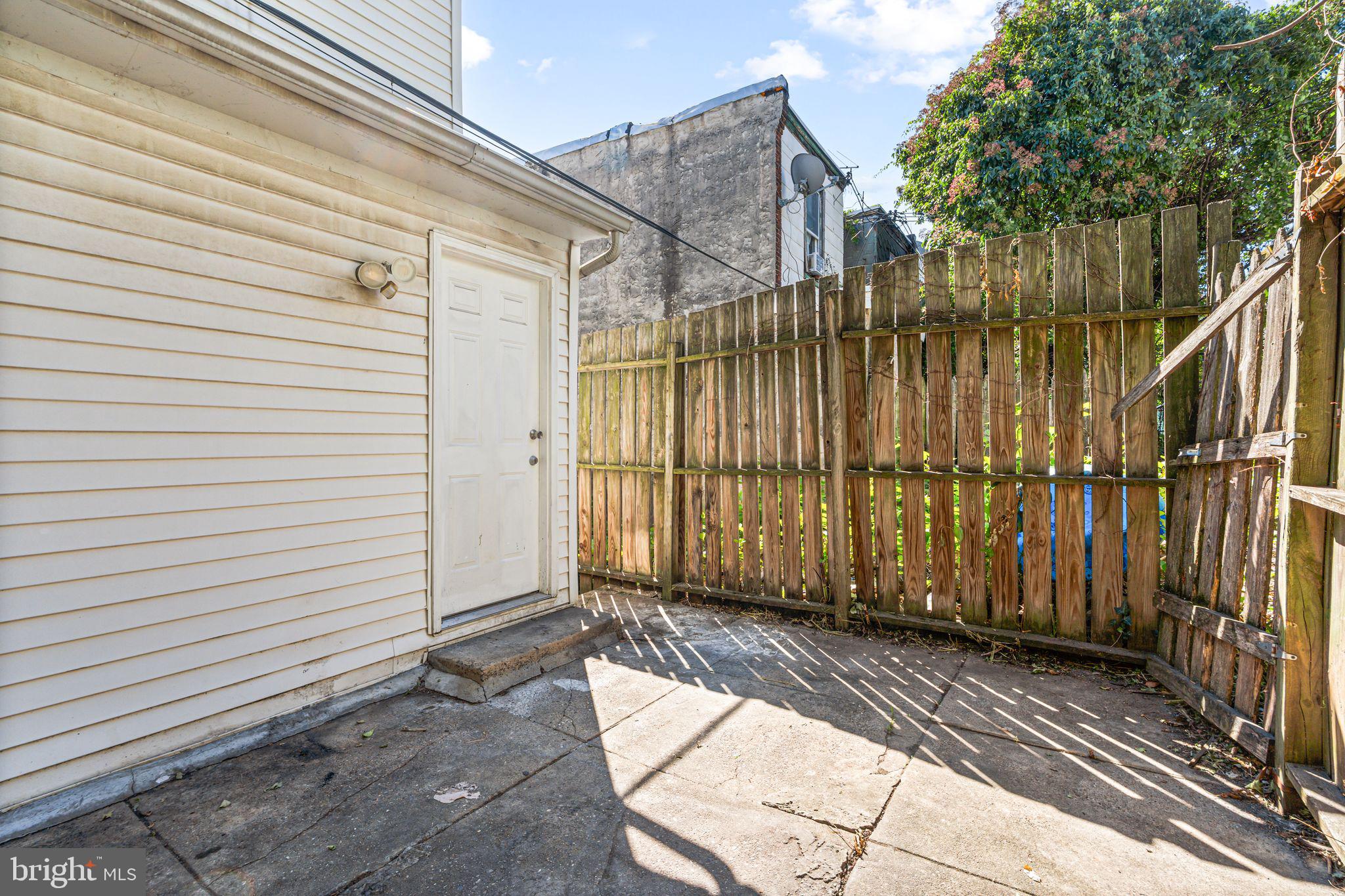 444 N WILTON STREET