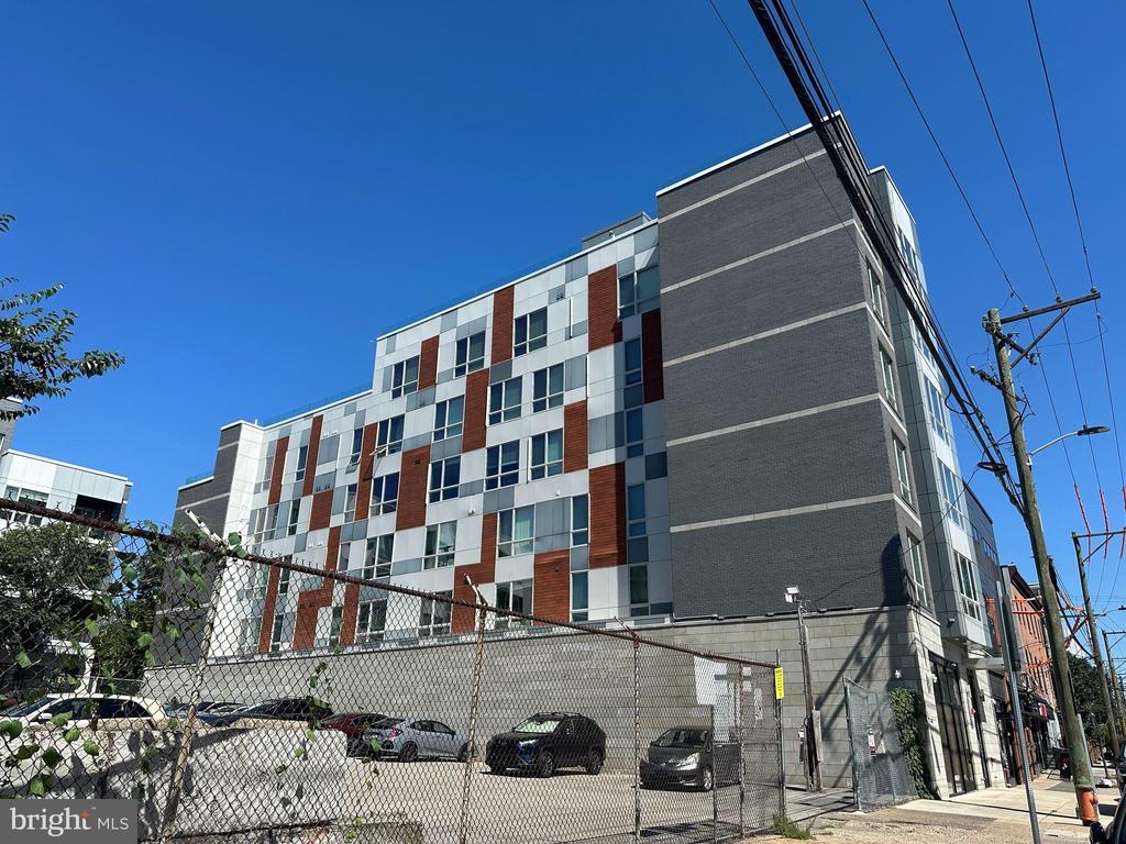 614 FRONT STREET N