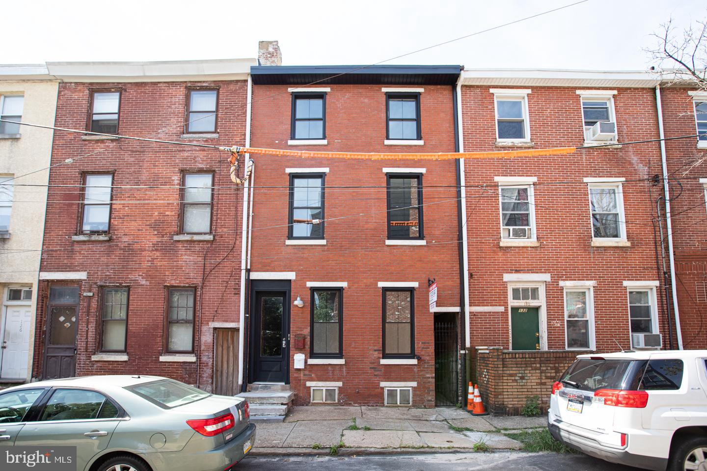 130 W LAUREL STREET 2