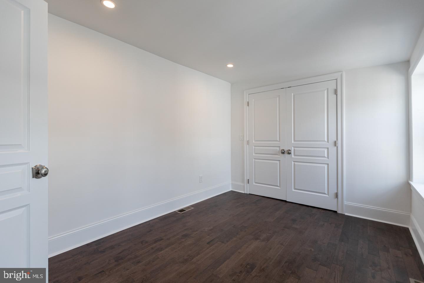 130 W LAUREL STREET 2