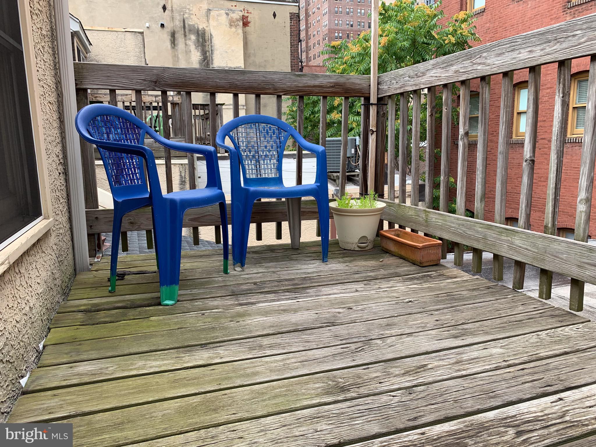 1205 LOCUST STREET 3F