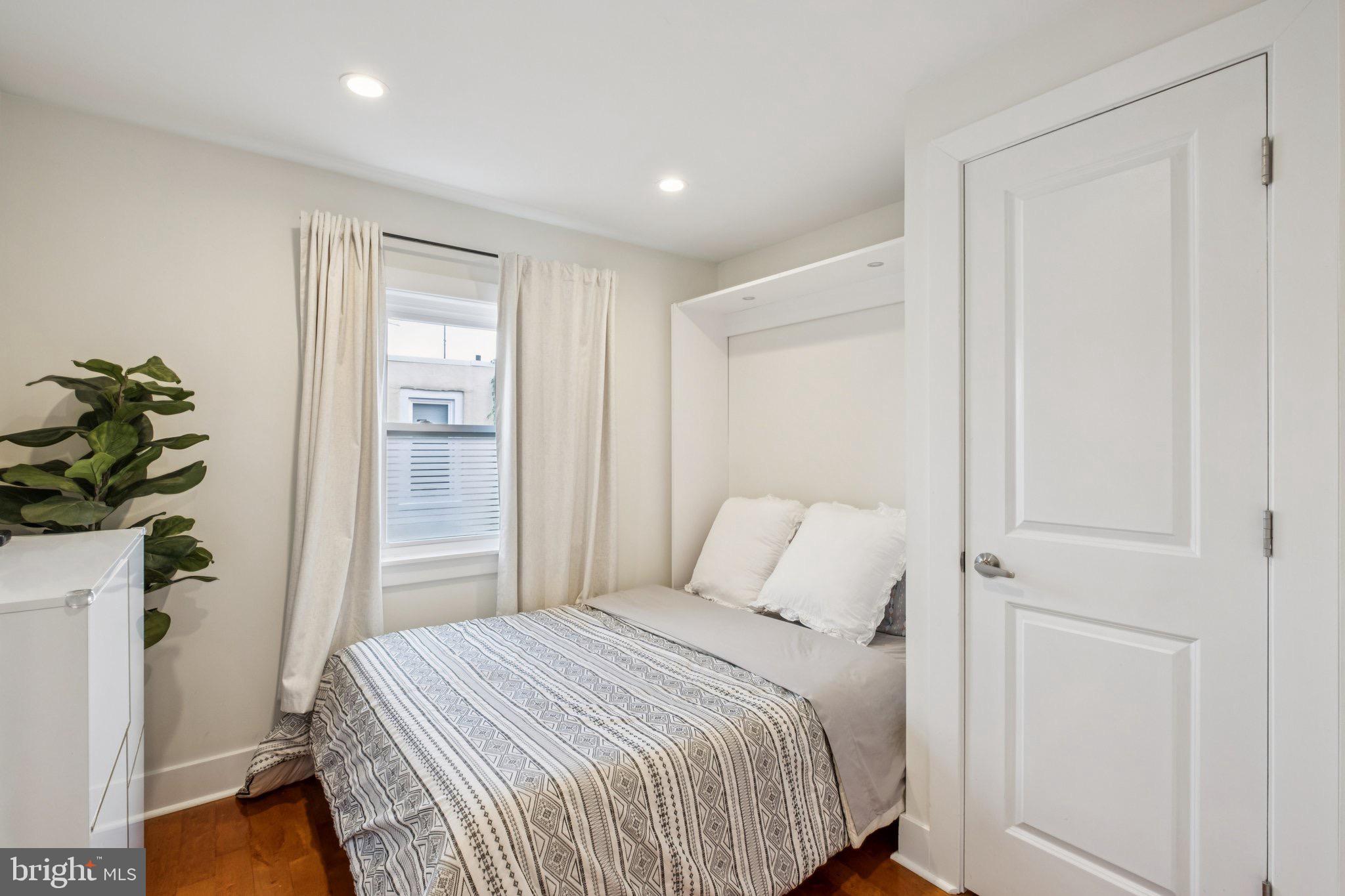 1723 S DORRANCE STREET