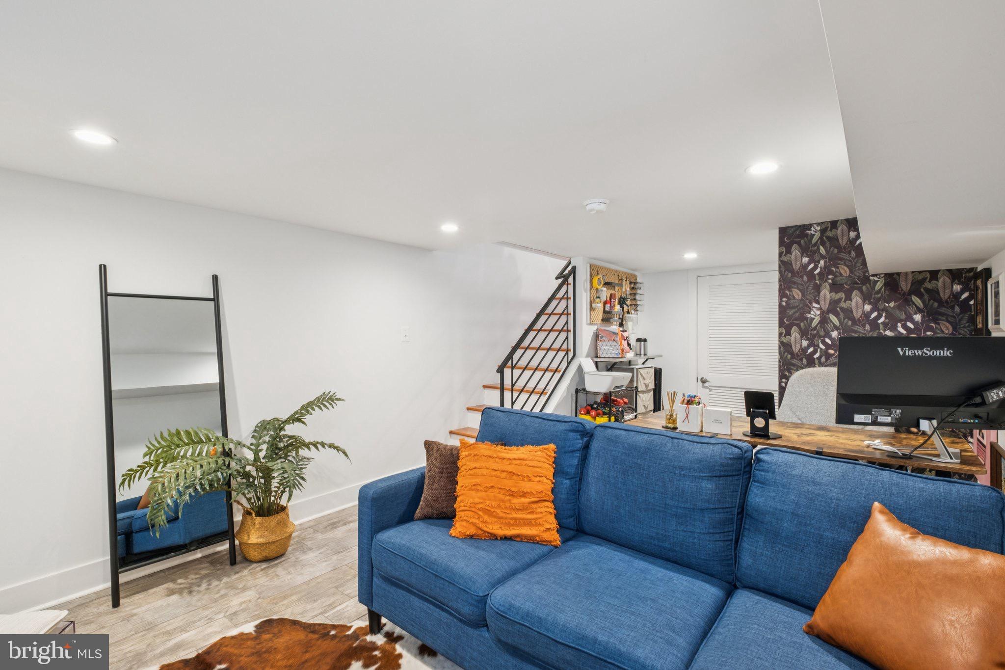 1723 S DORRANCE STREET