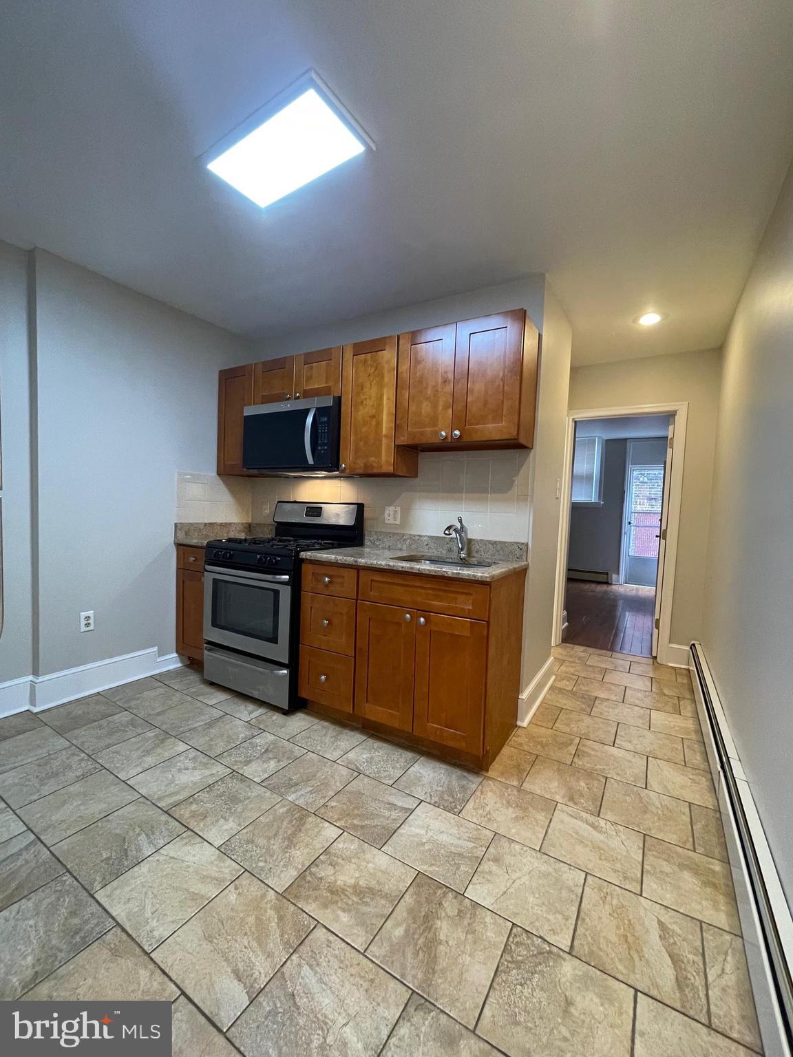 1911 S BOUVIER STREET