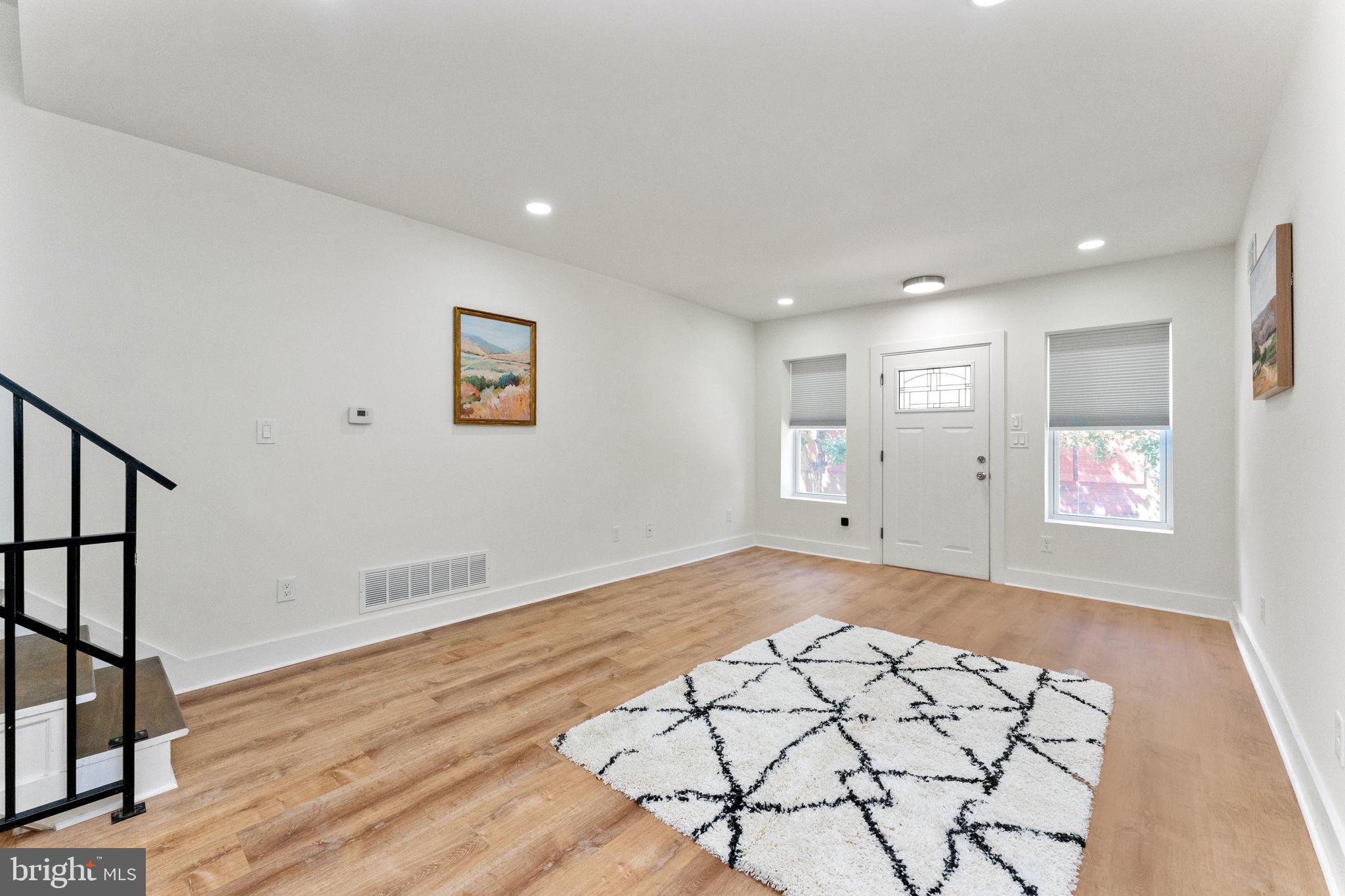 2329 S BUCKNELL STREET