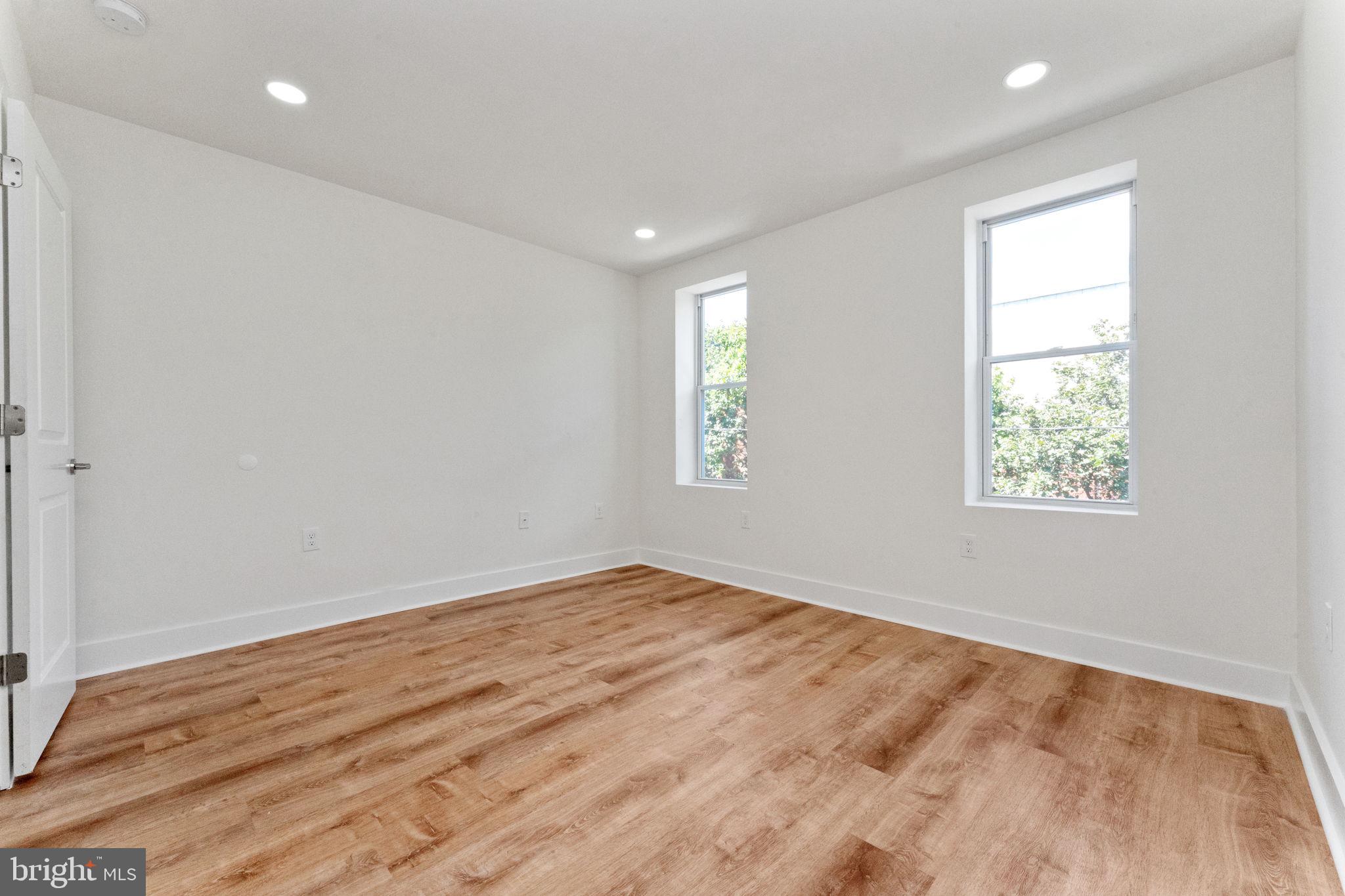 2329 S BUCKNELL STREET