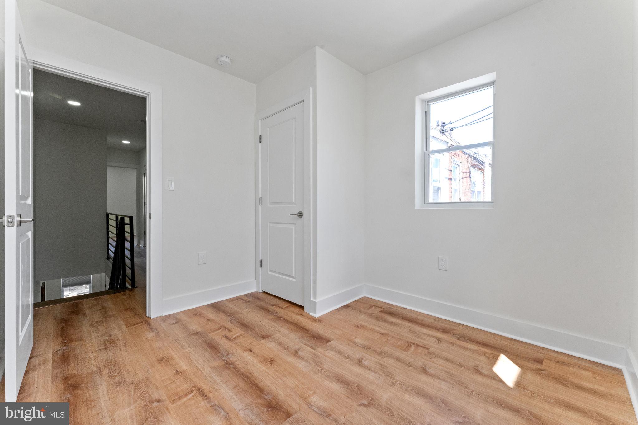 2329 S BUCKNELL STREET