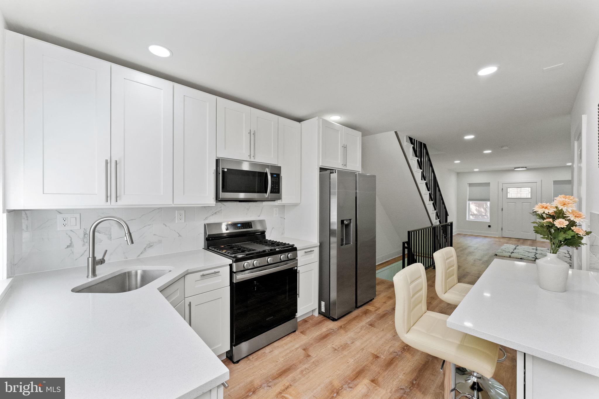 2329 S BUCKNELL STREET