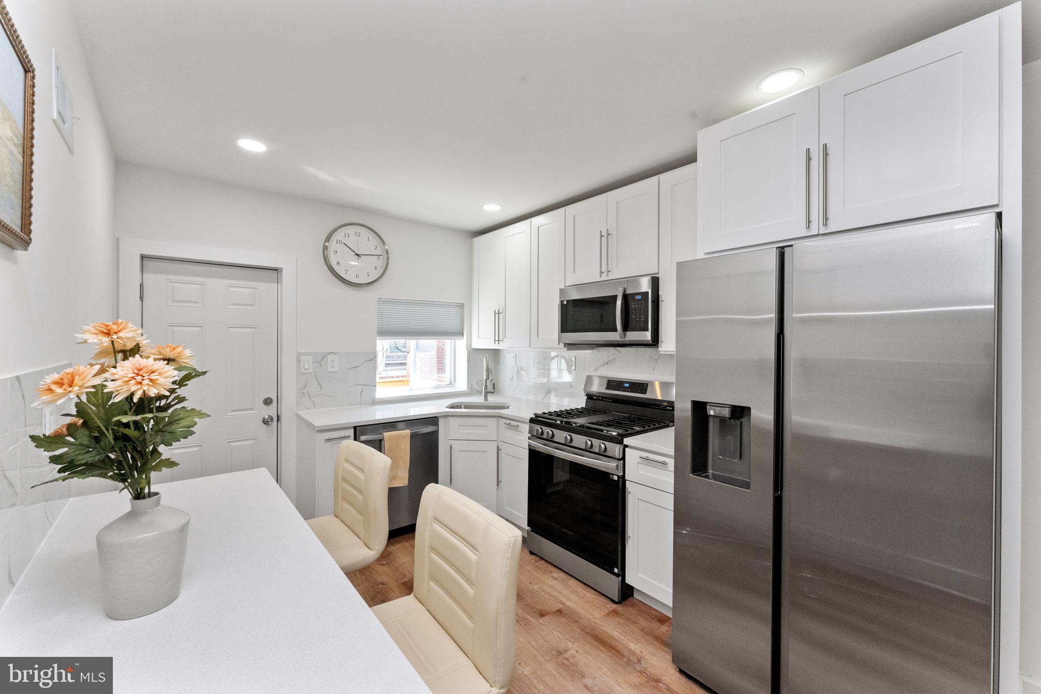 2329 S BUCKNELL STREET