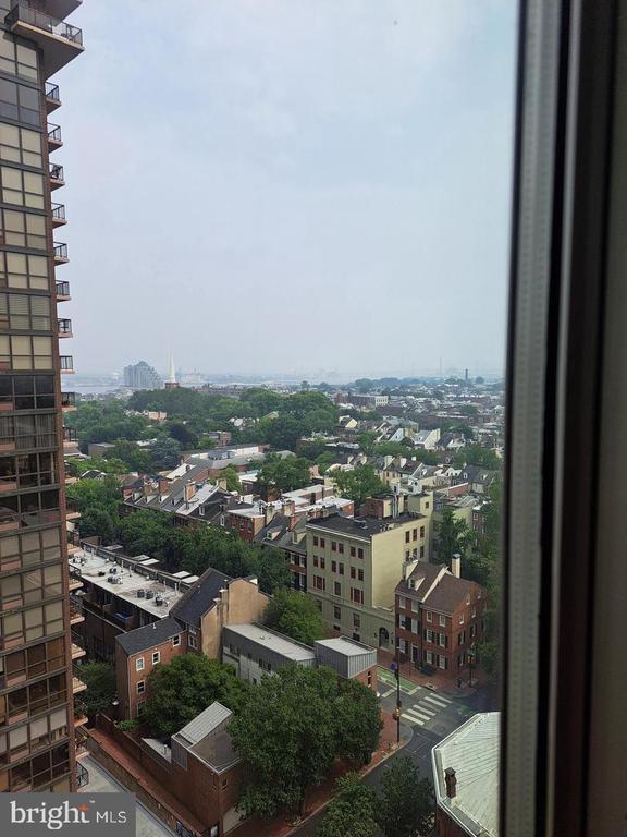 604 S WASHINGTON SQUARE 36 1401