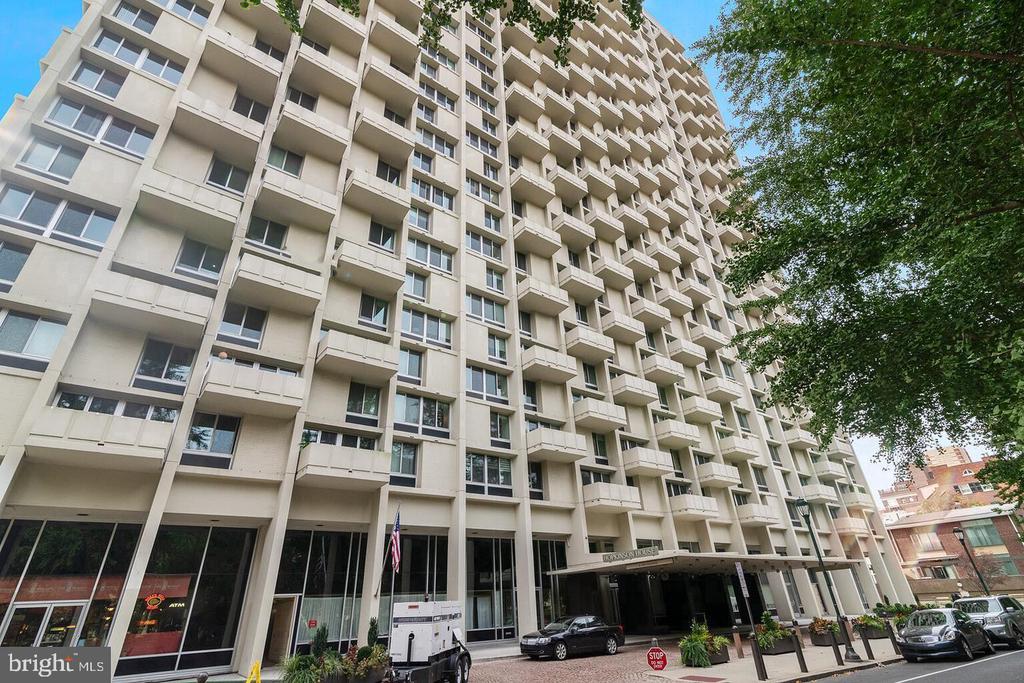 604 S WASHINGTON SQUARE 36 1401