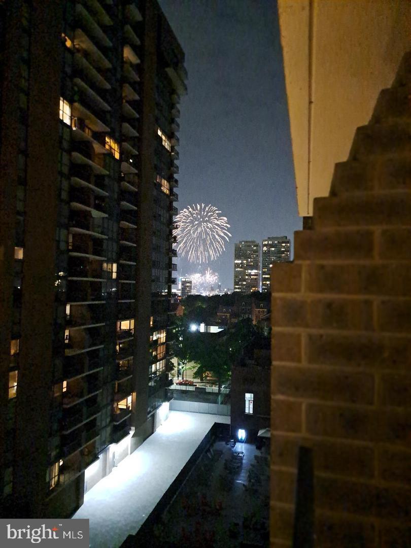 604 S WASHINGTON SQUARE 36 1401