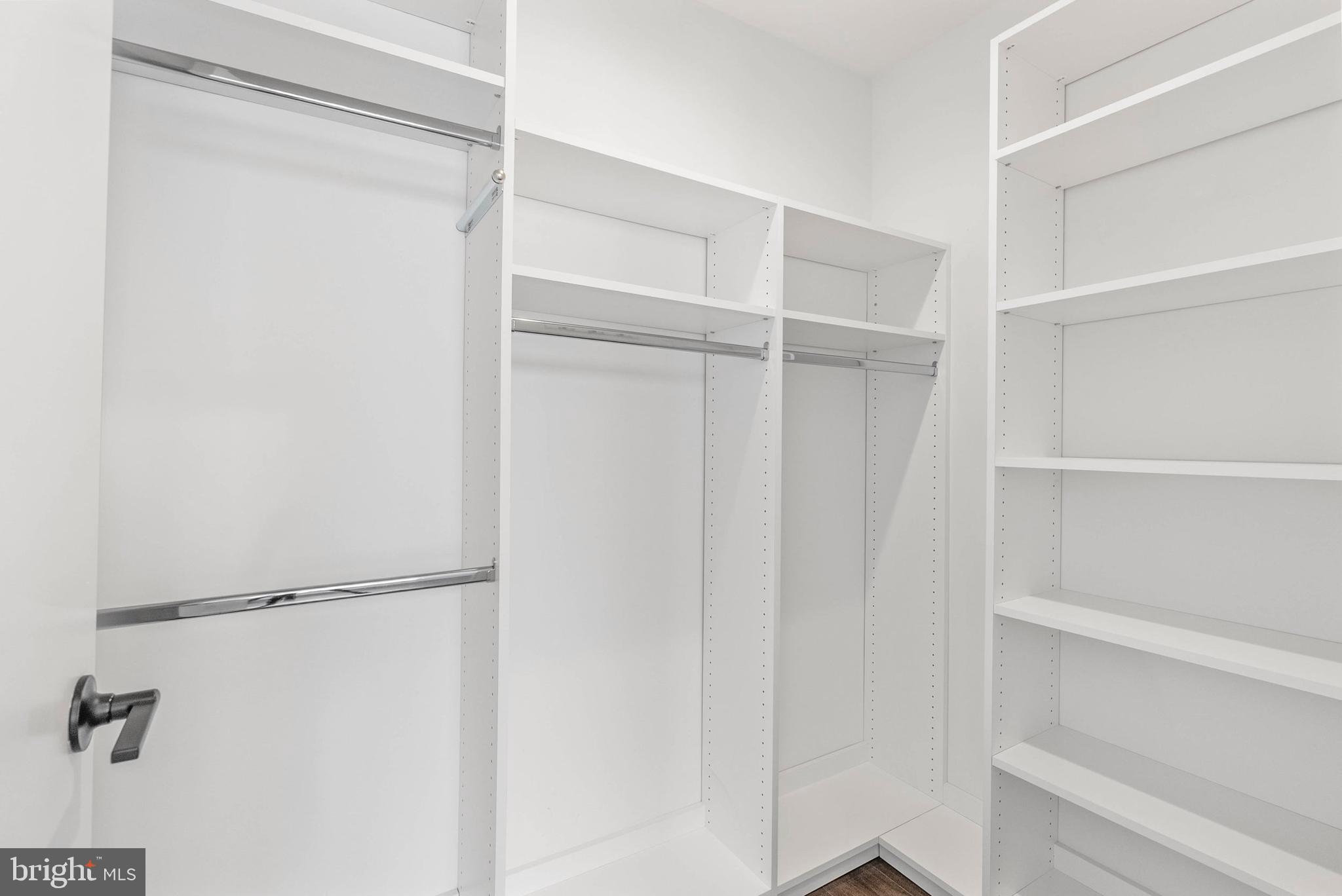 3213 BIRCHVIEW WALK