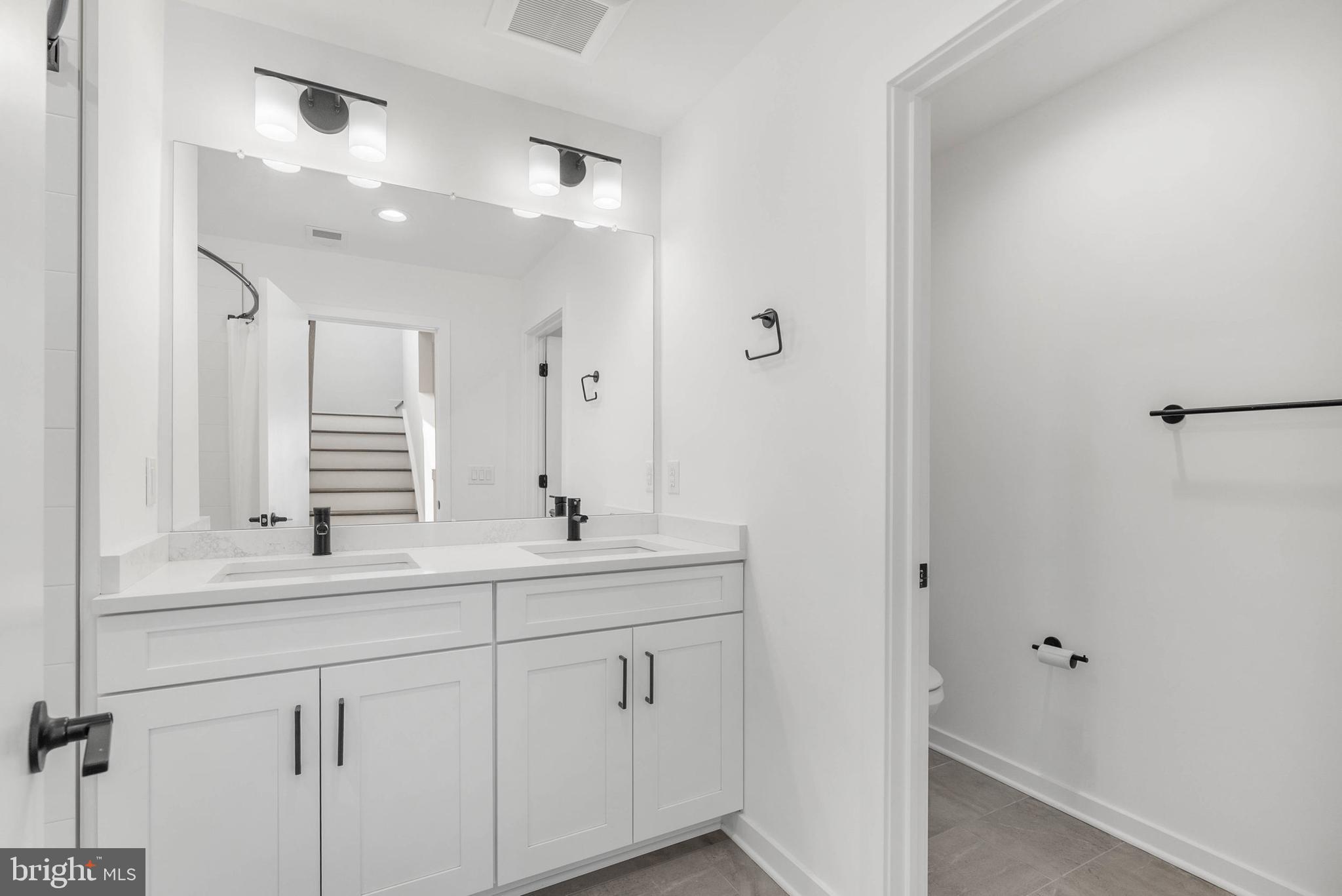 3213 BIRCHVIEW WALK