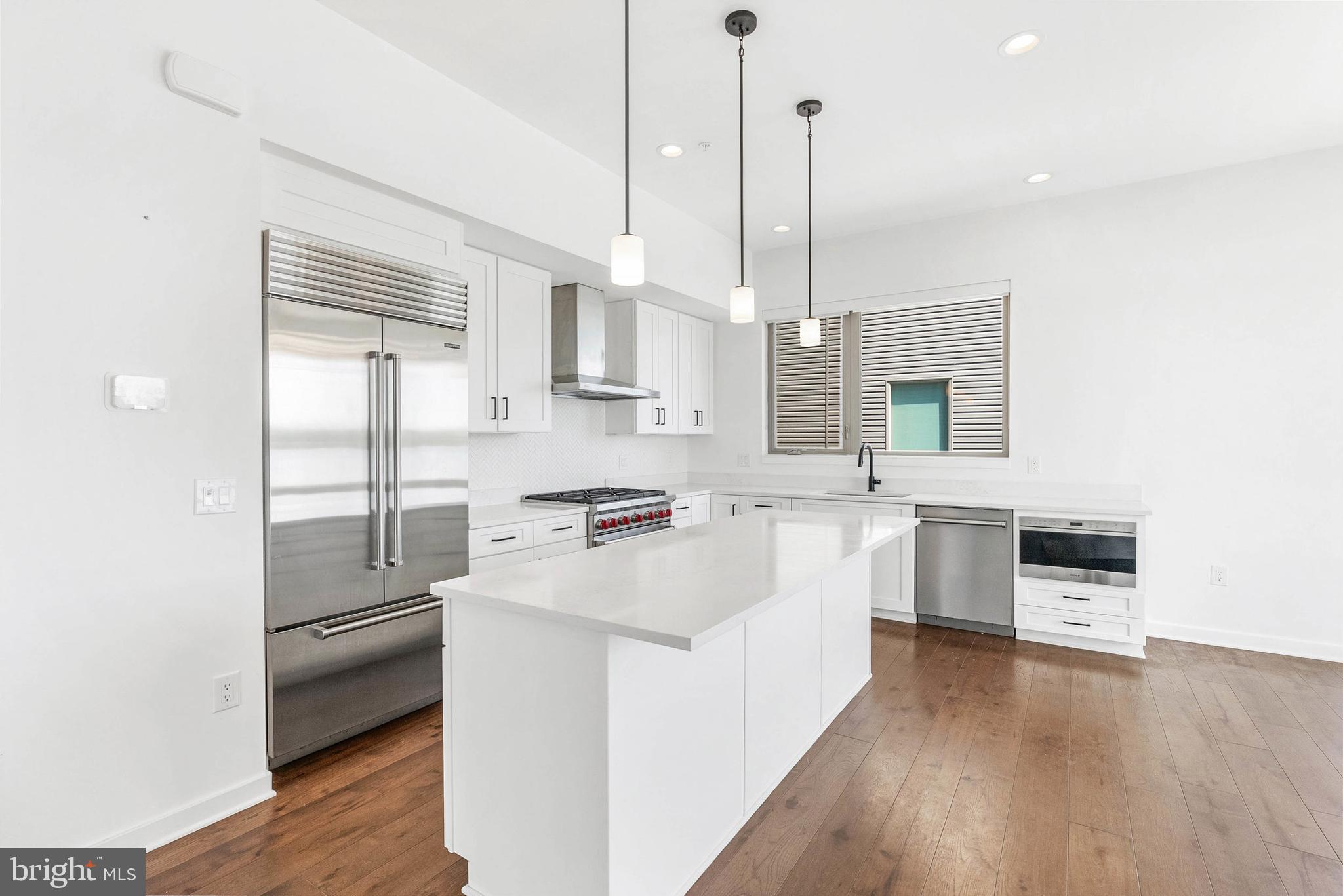 3213 BIRCHVIEW WALK