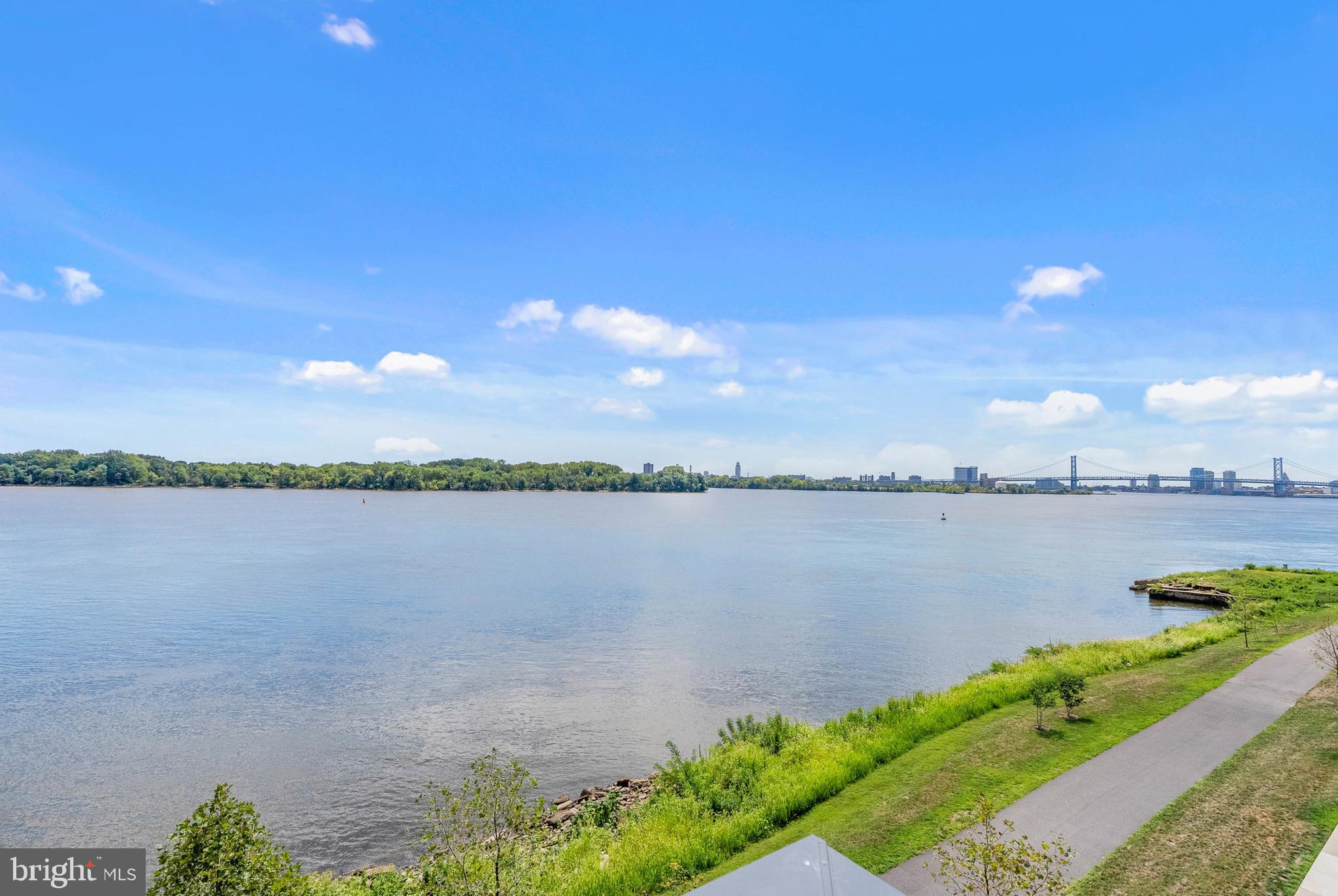3213 BIRCHVIEW WALK