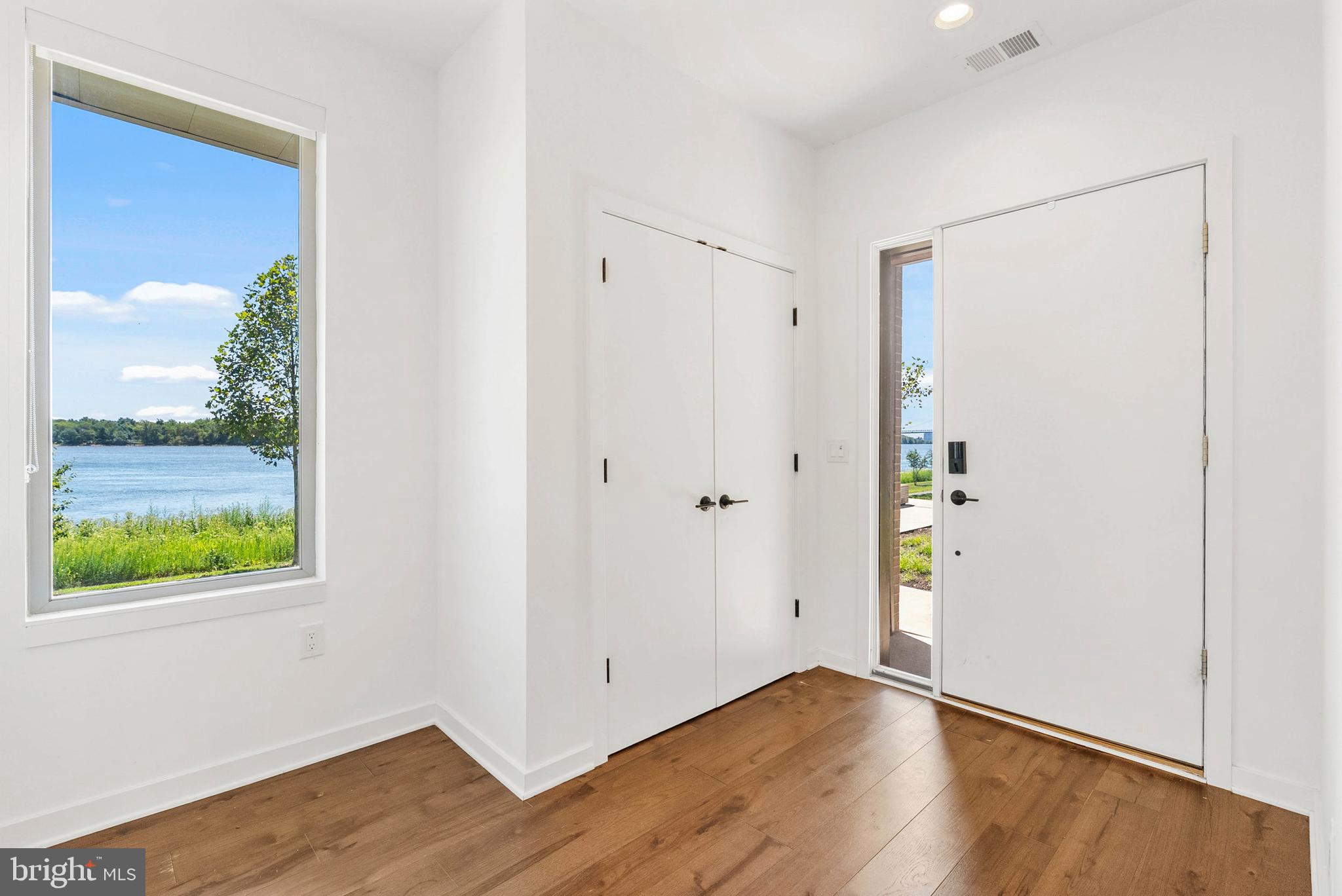 3213 BIRCHVIEW WALK