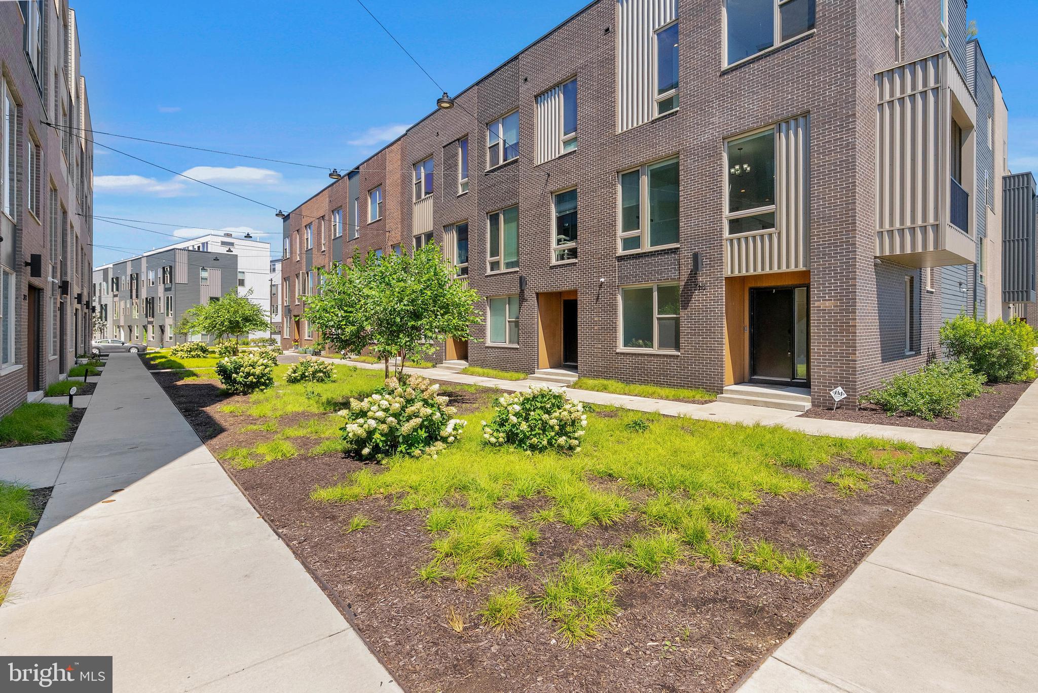 3213 BIRCHVIEW WALK