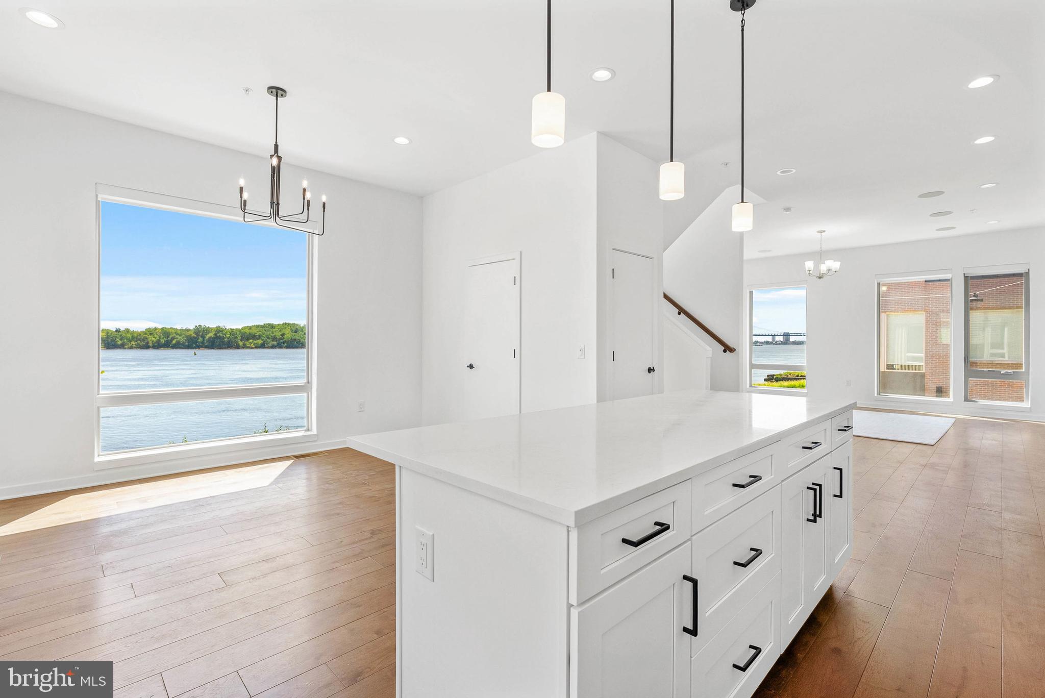 3213 BIRCHVIEW WALK