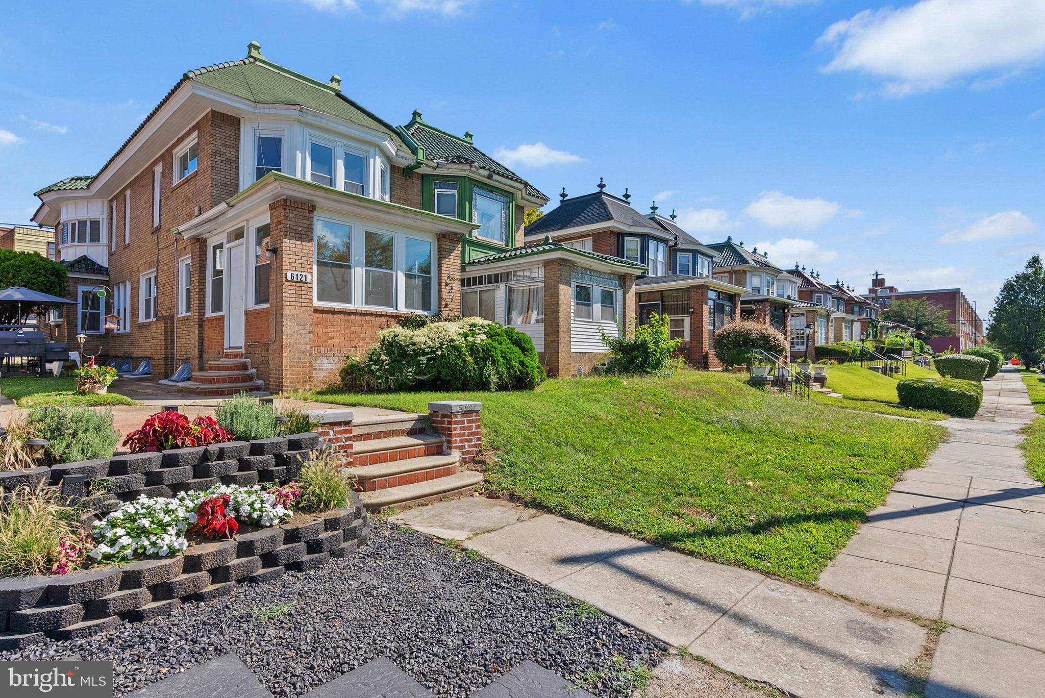 6121 COBBS CREEK PARKWAY