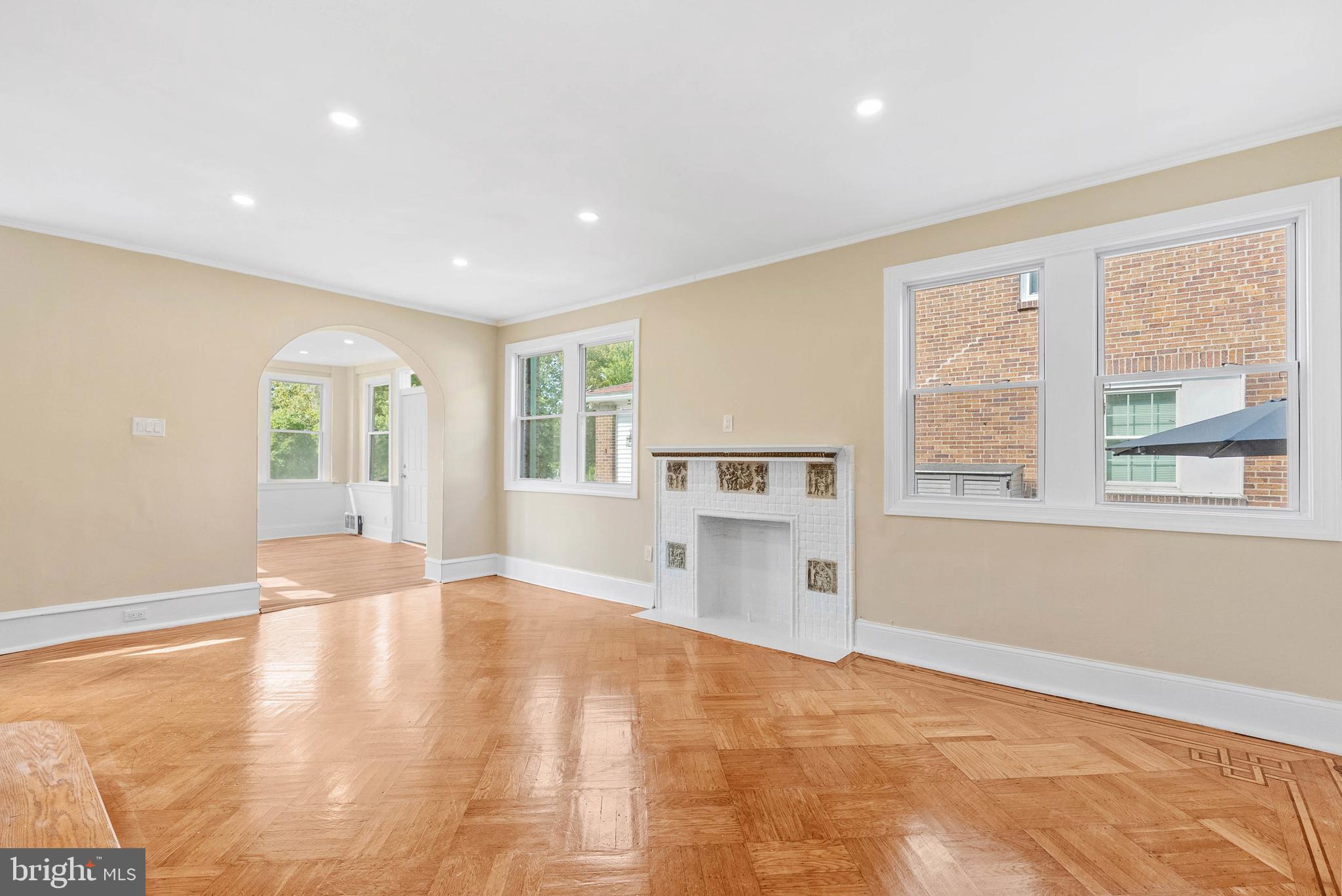 6121 COBBS CREEK PARKWAY