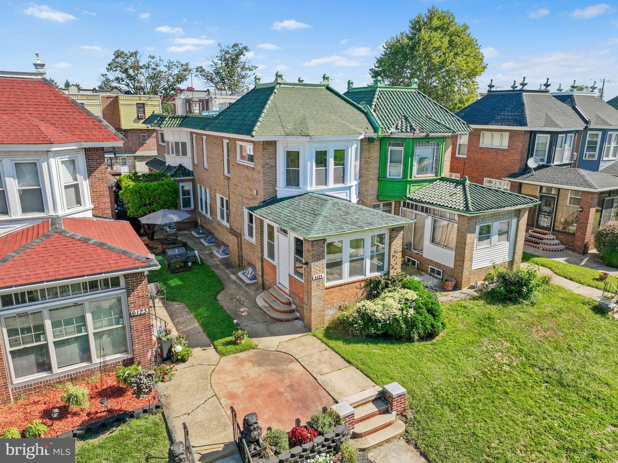 6121 COBBS CREEK PARKWAY