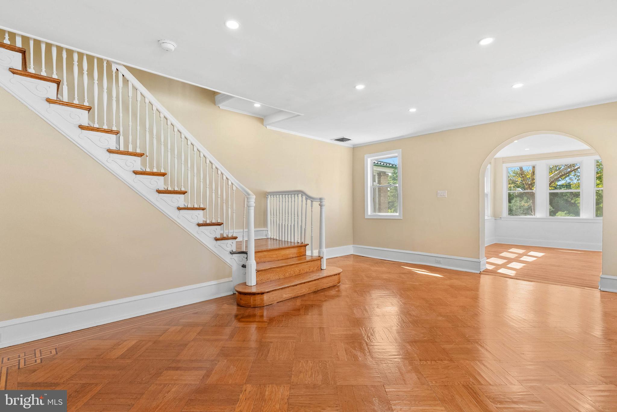 6121 COBBS CREEK PARKWAY