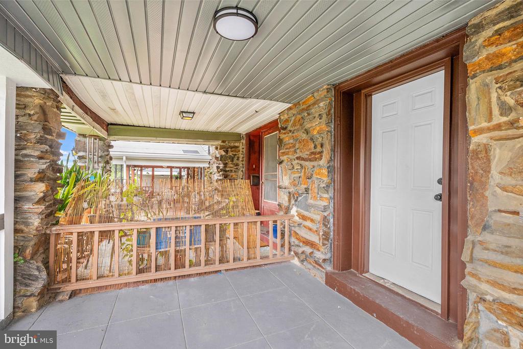 7010 CEDAR PARK AVENUE