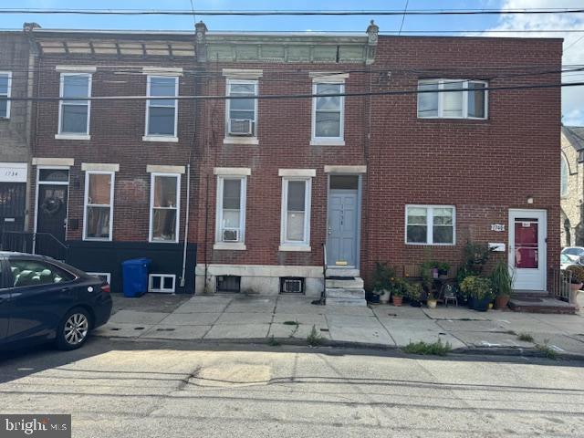 1738 WOLF STREET