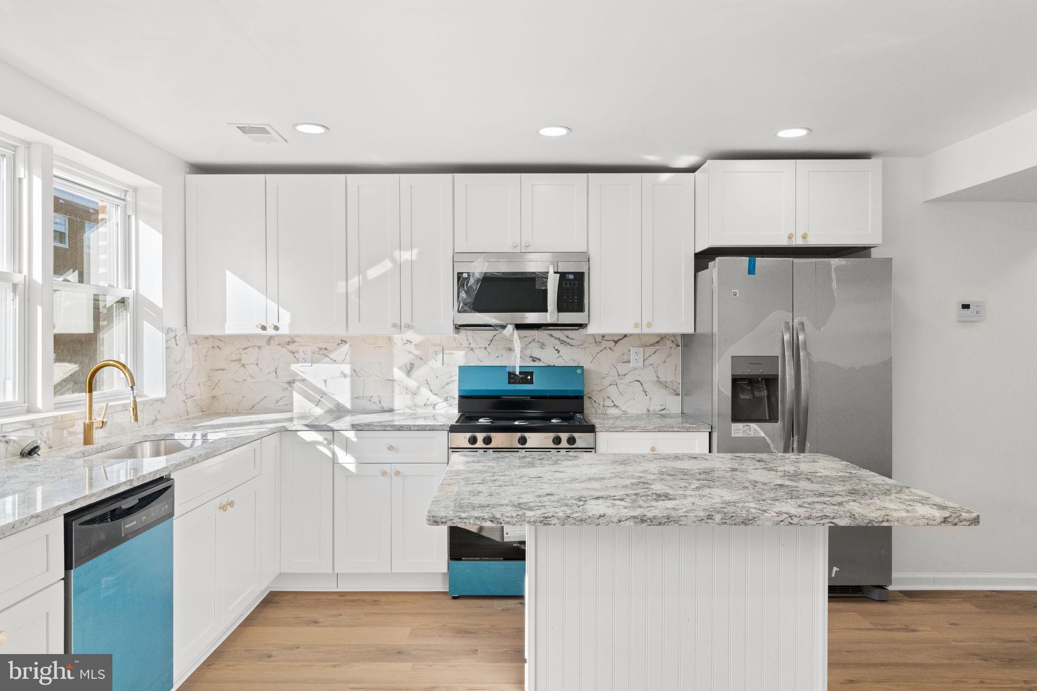 7546 OVERBROOK AVENUE