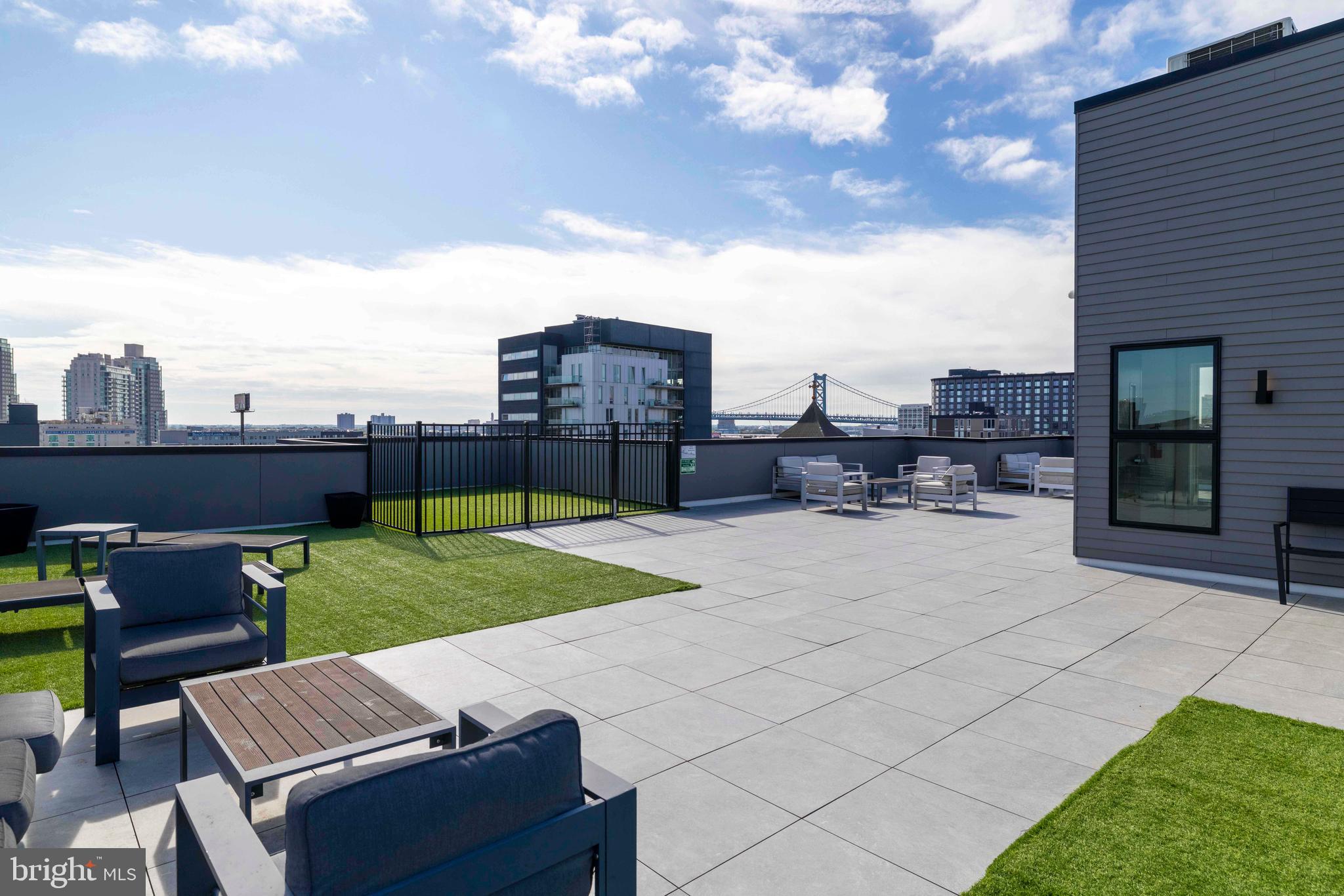 807 N 3RD STREET 404