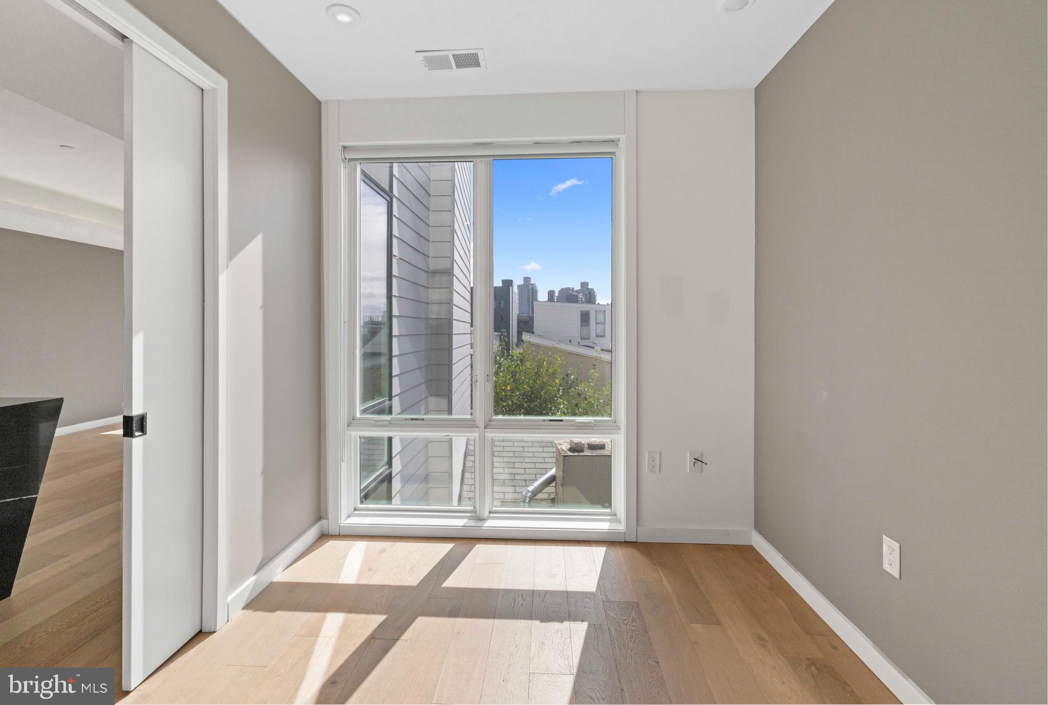 807 N 3RD STREET 404