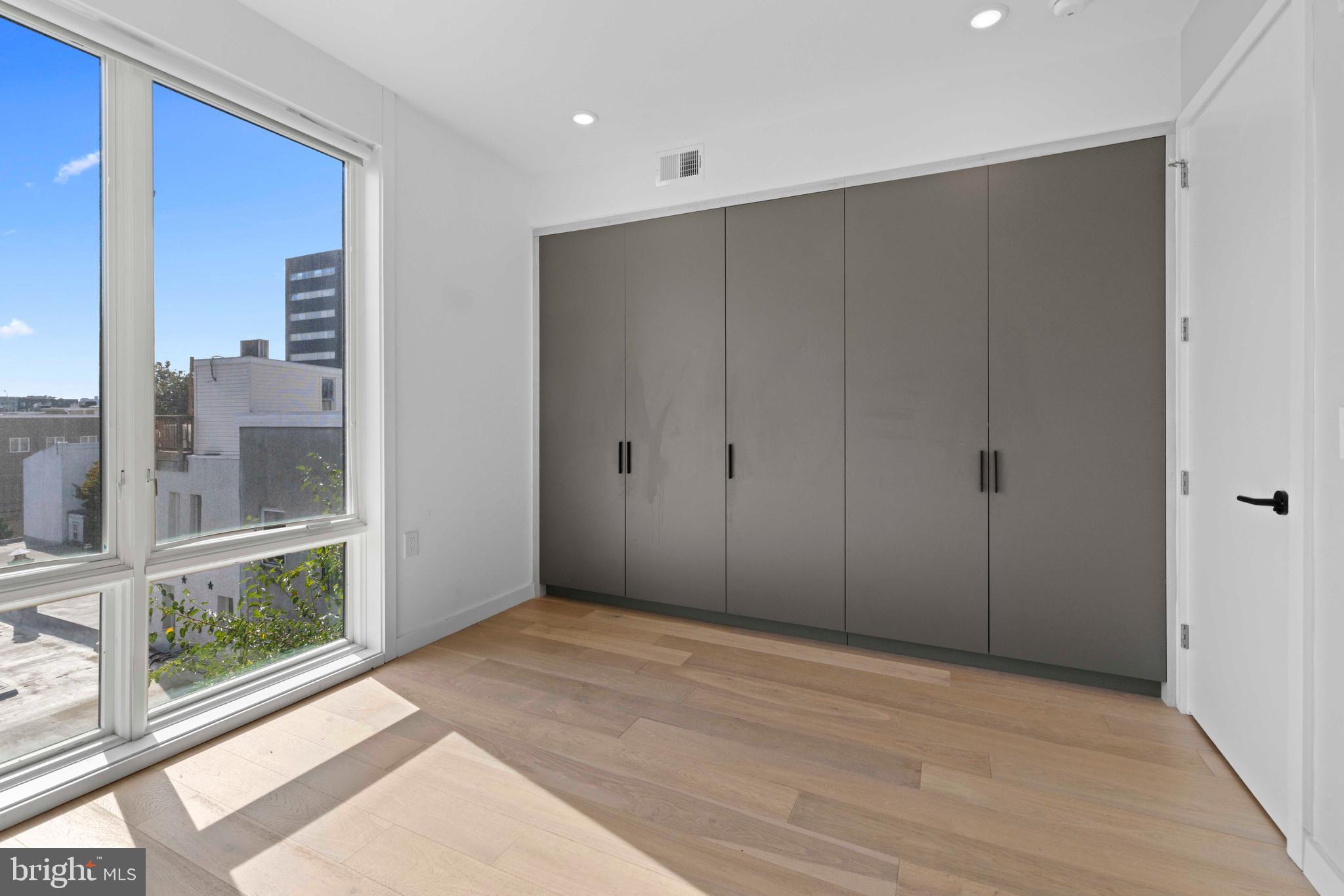 807 N 3RD STREET 404