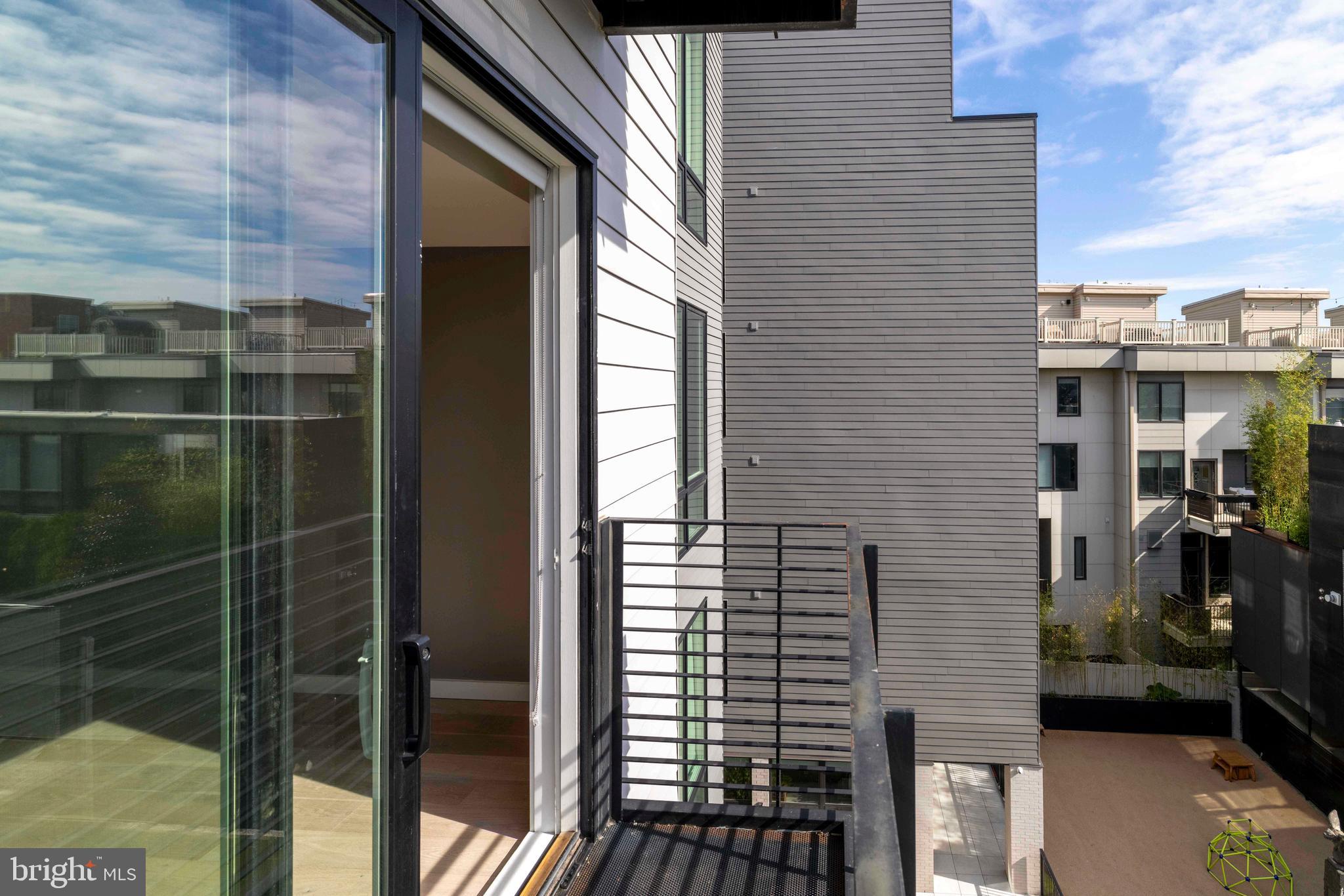 807 N 3RD STREET 404