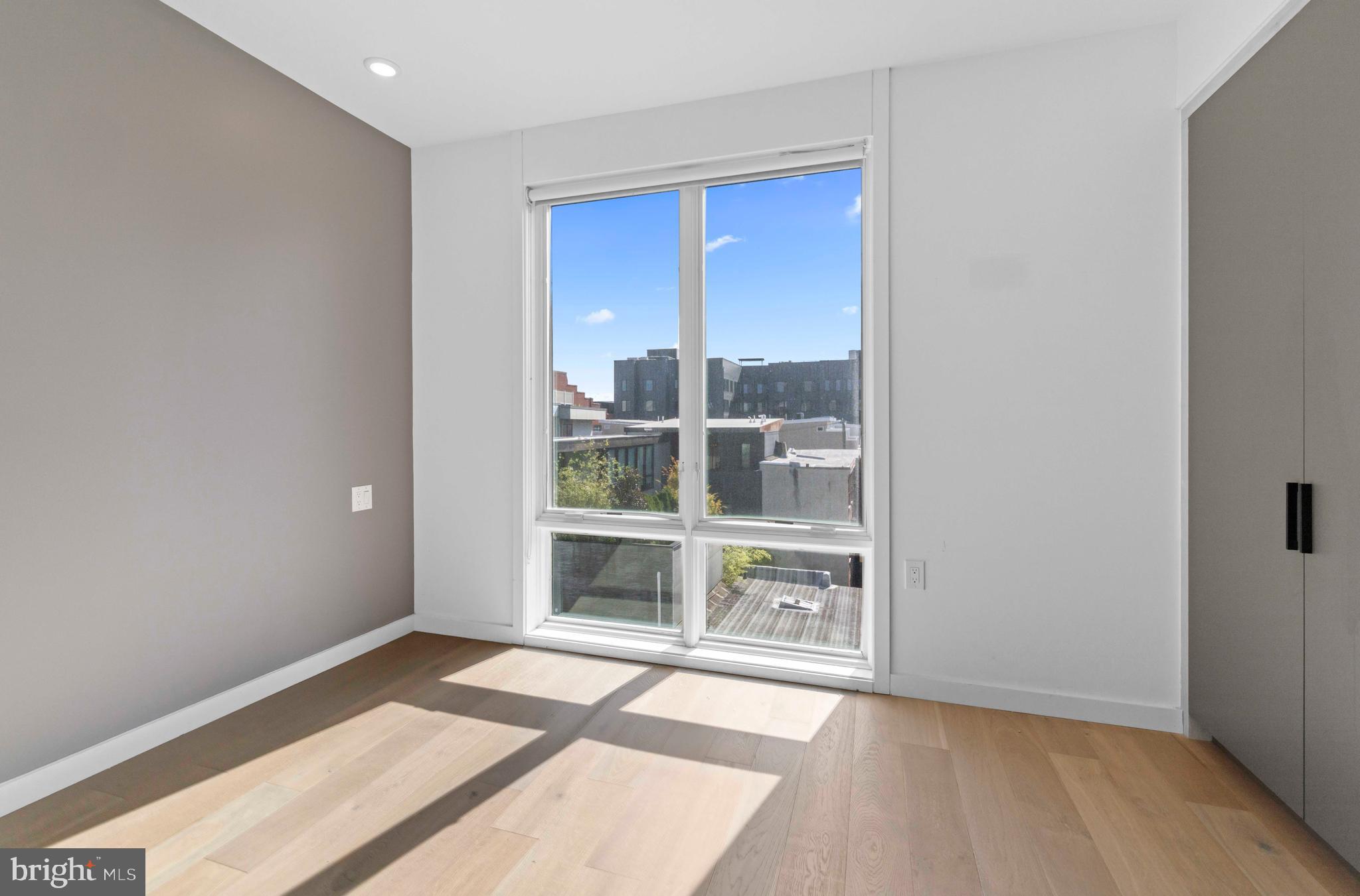 807 N 3RD STREET 404