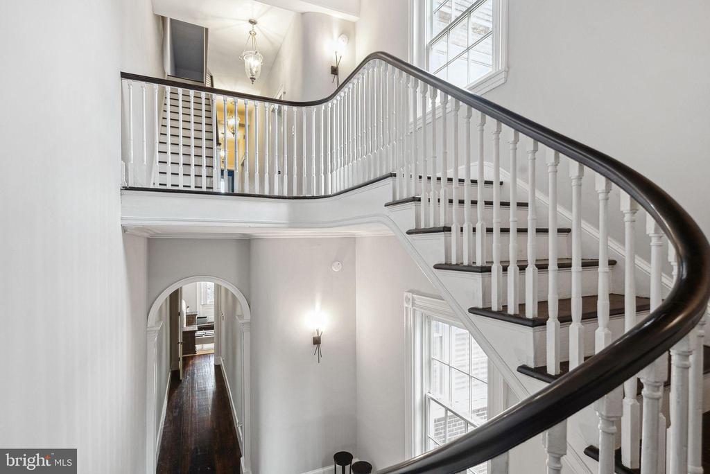334 SPRUCE STREET