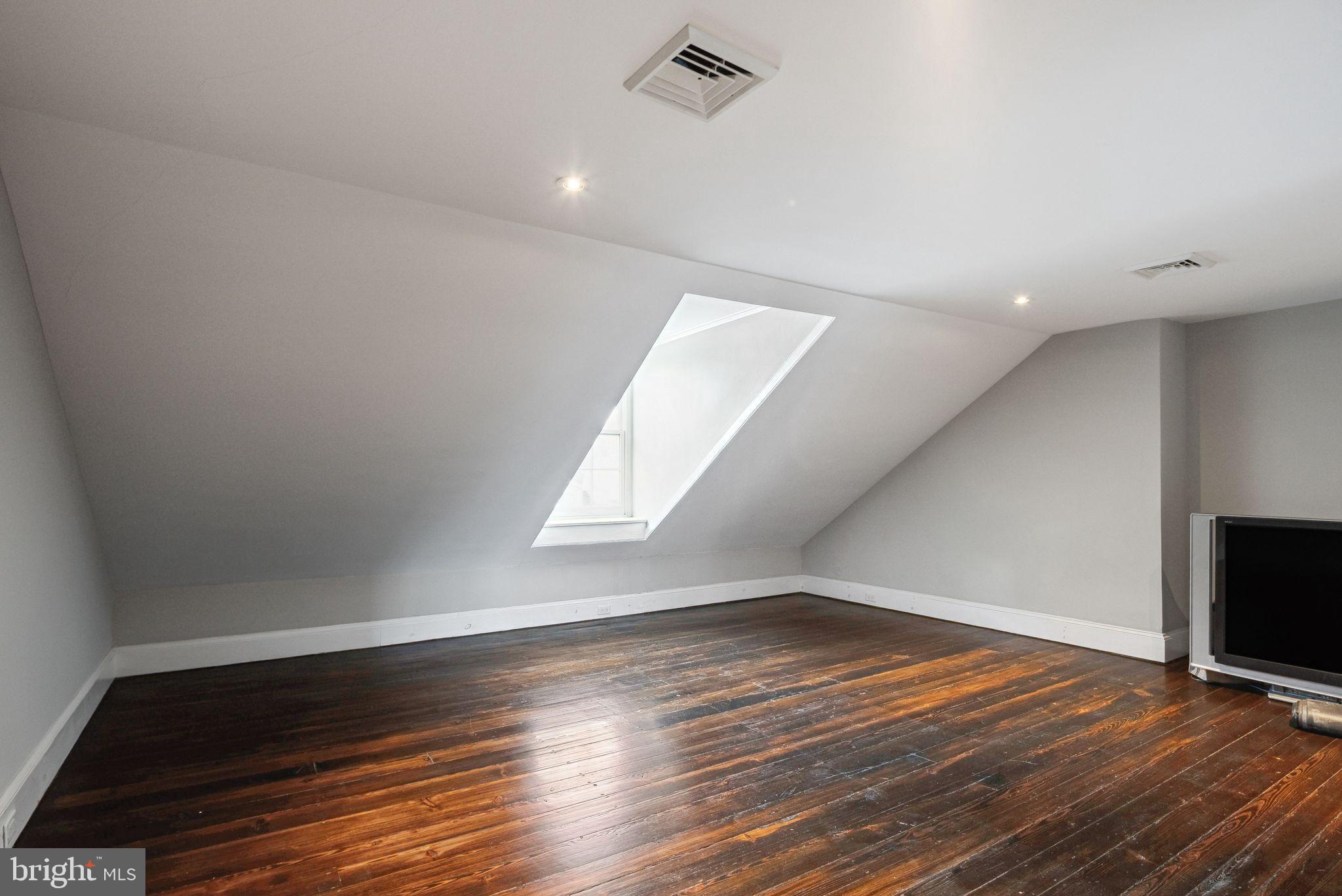 334 SPRUCE STREET