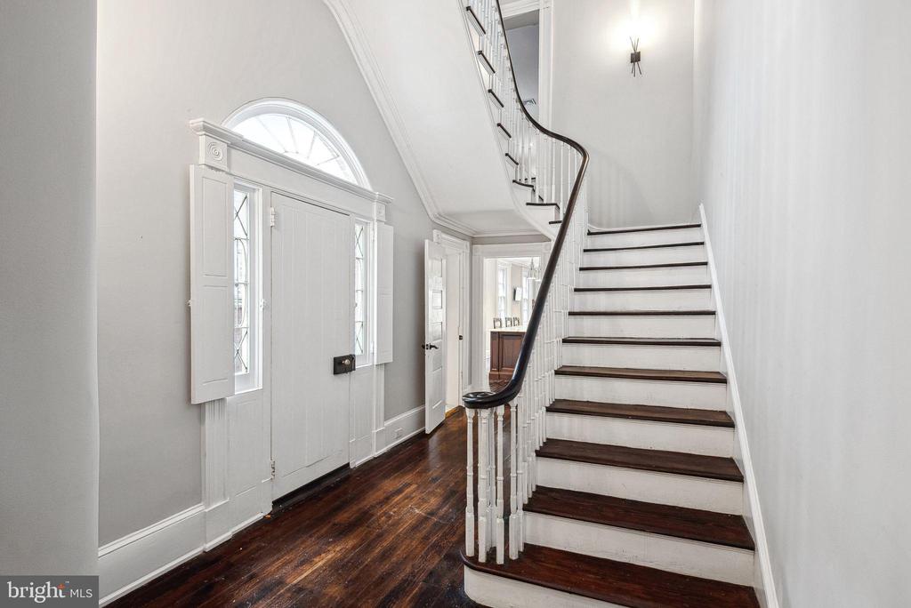 334 SPRUCE STREET