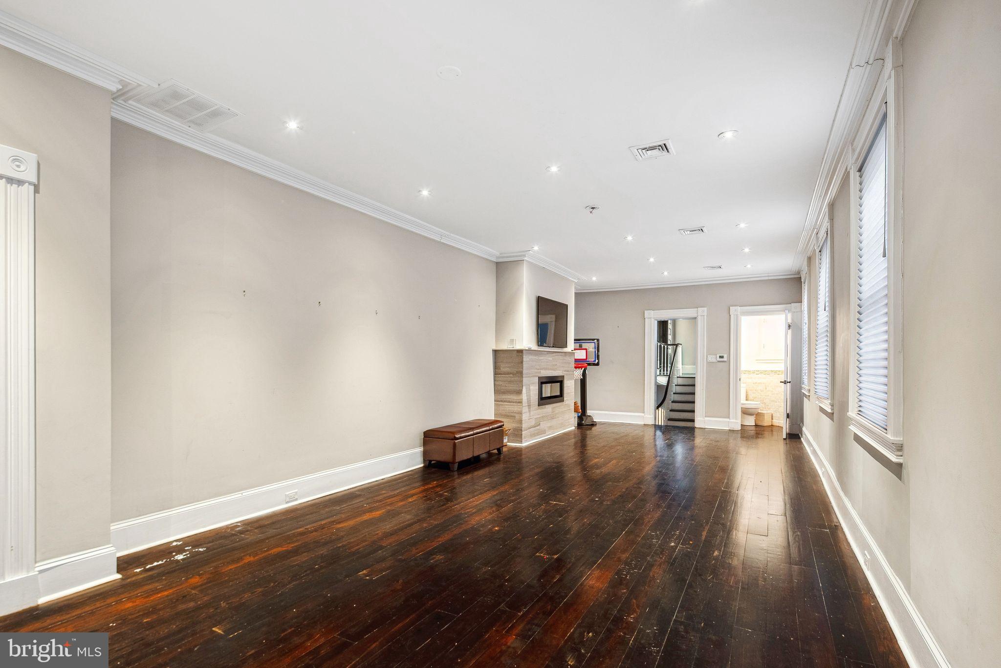 334 SPRUCE STREET